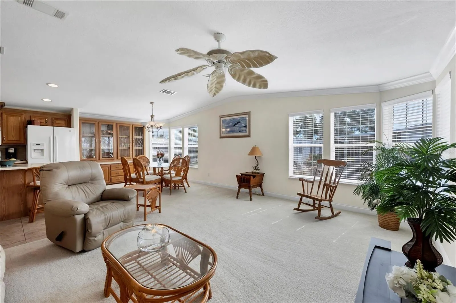 8 CORONADO DR