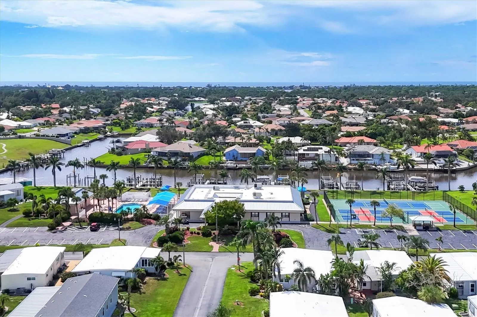 8 CORONADO DR