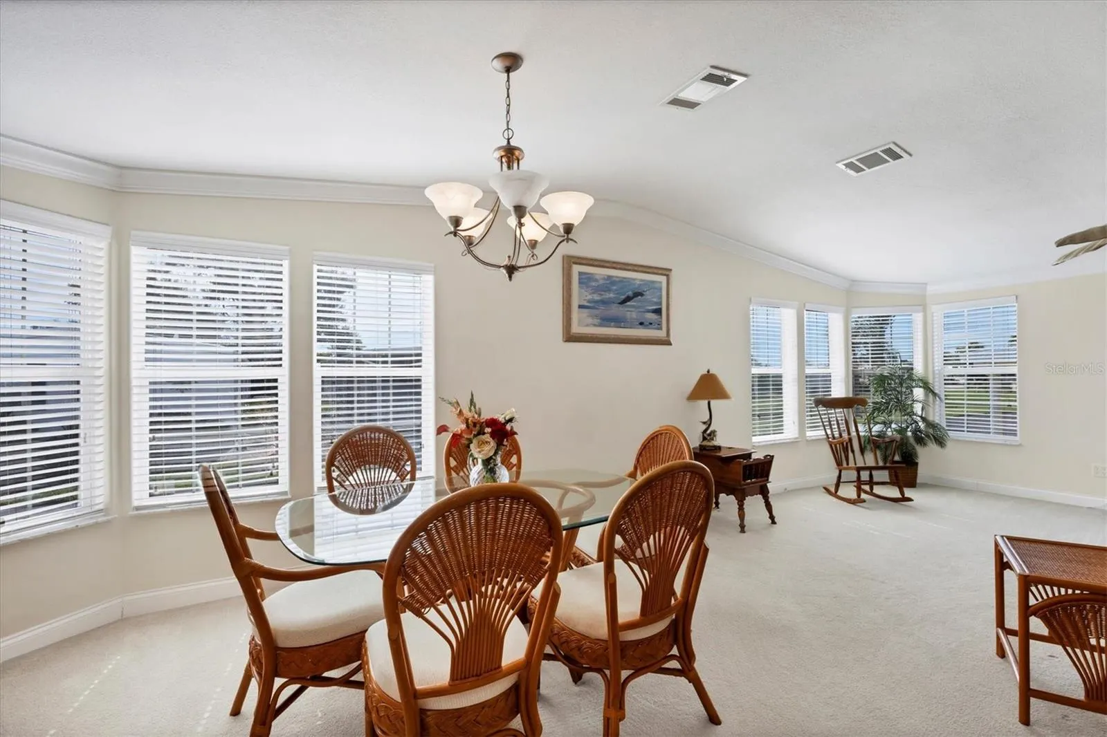 8 CORONADO DR