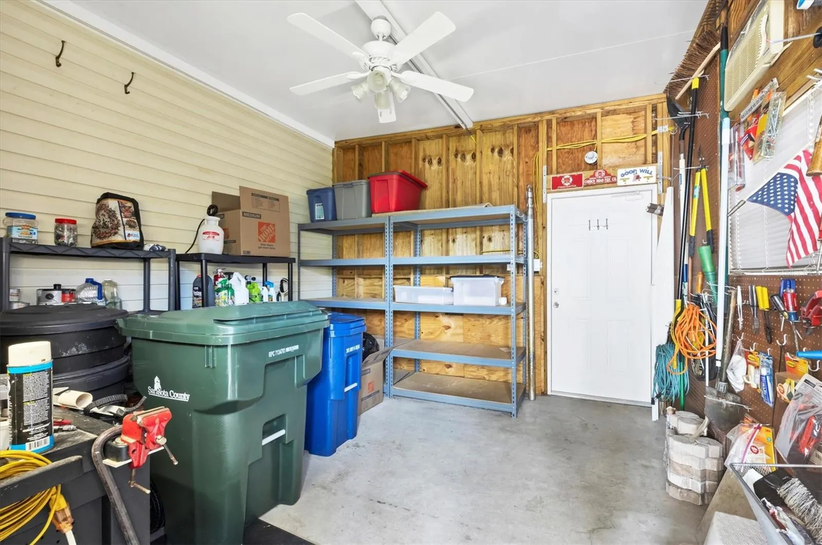 8 CORONADO DR