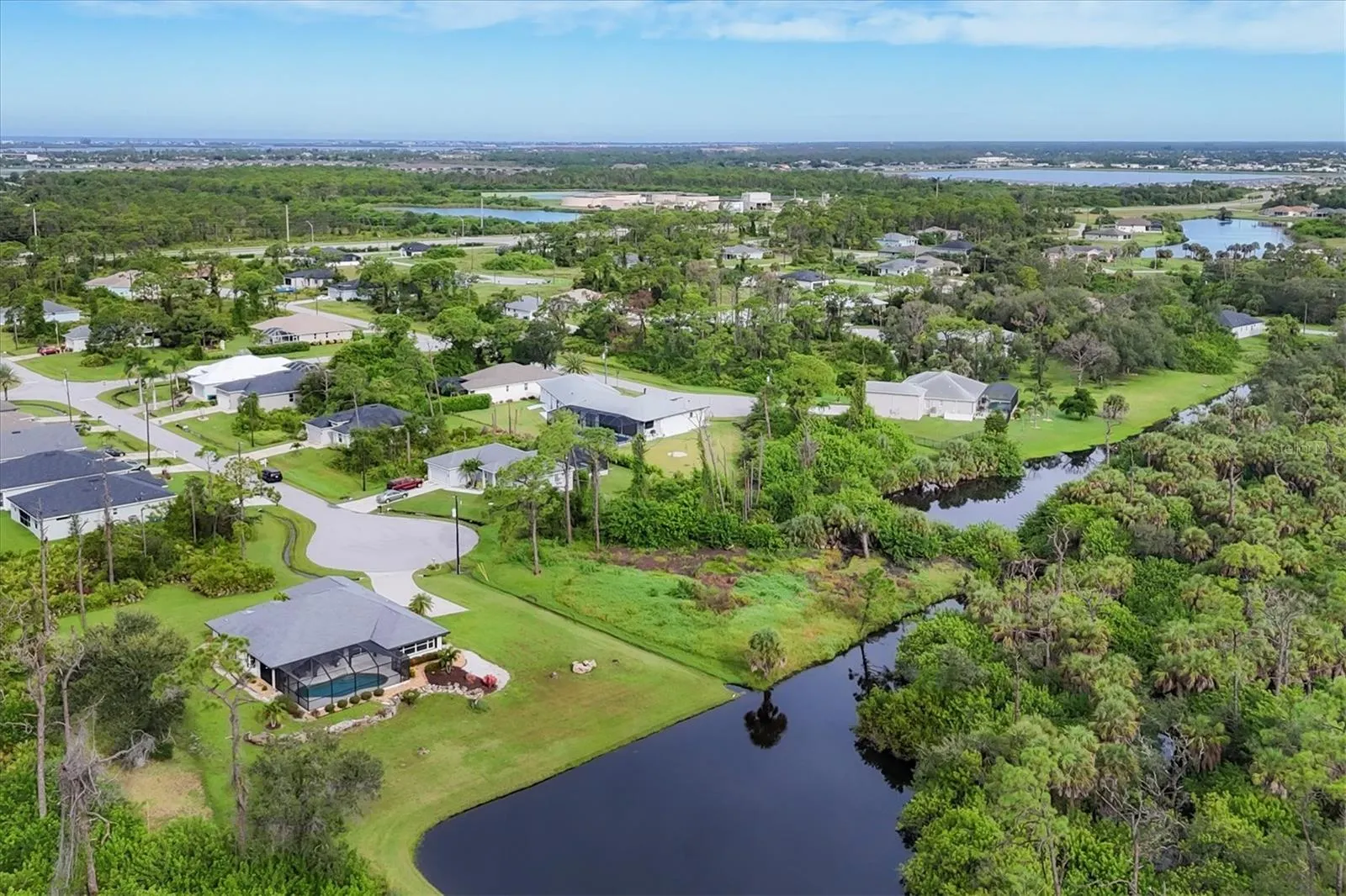 134 GLADES DR