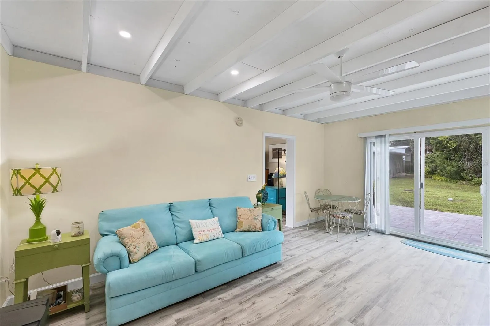 1070 BAYSHORE DR