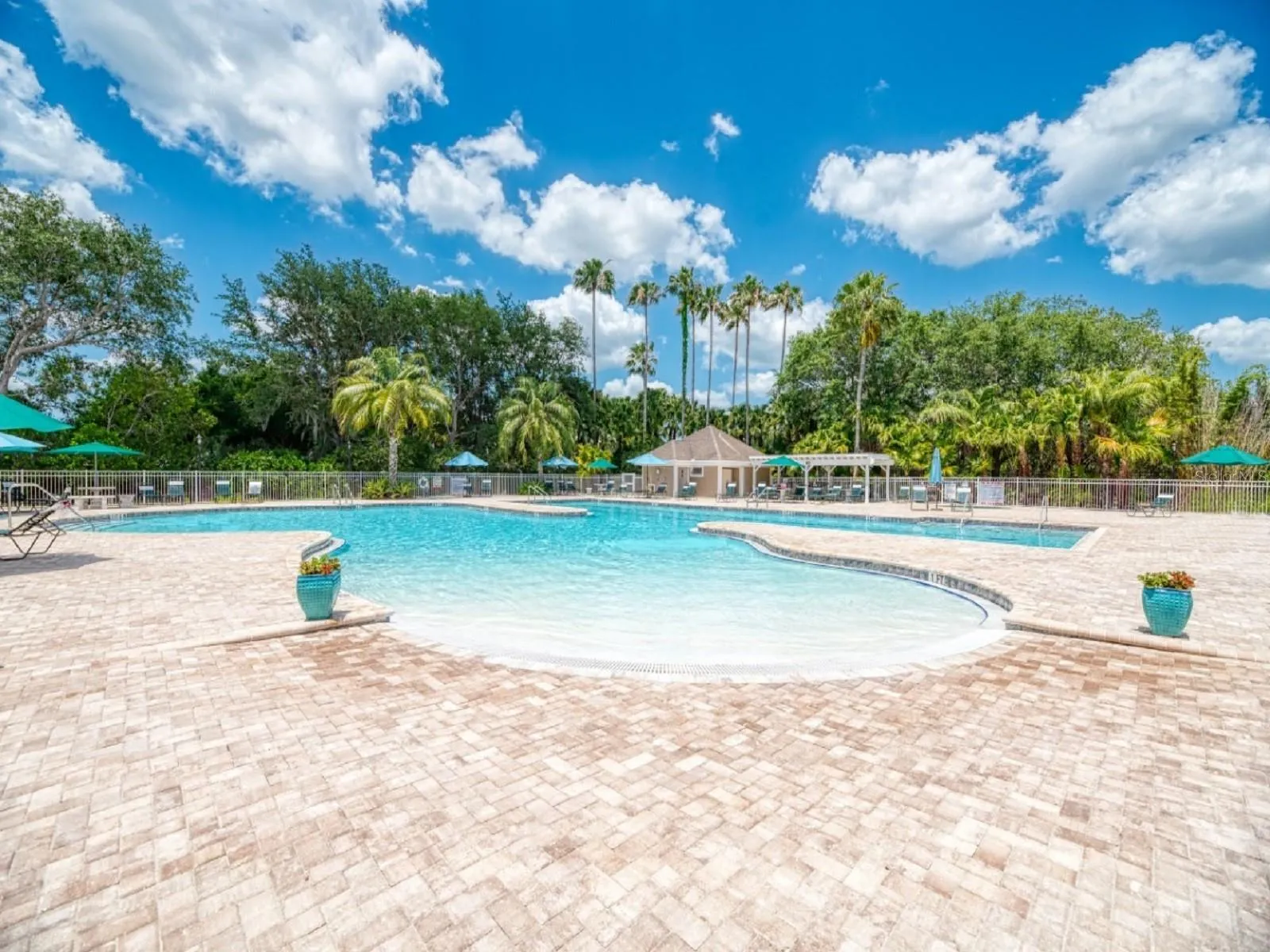 13347 GOLF POINTE DR
