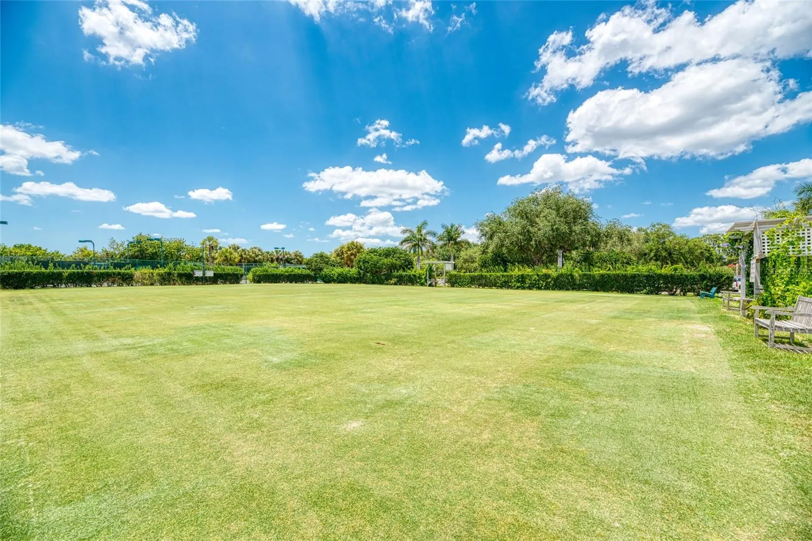 13347 GOLF POINTE DR