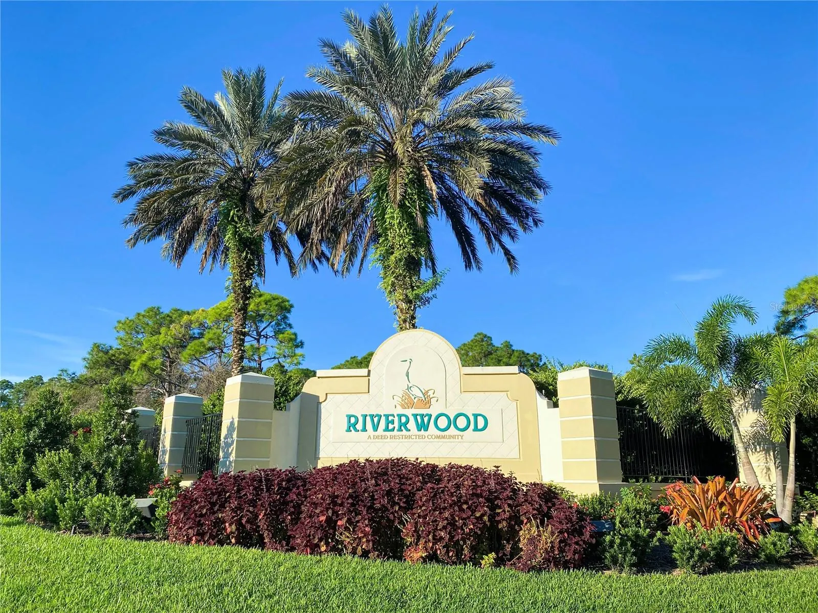 13347 GOLF POINTE DR