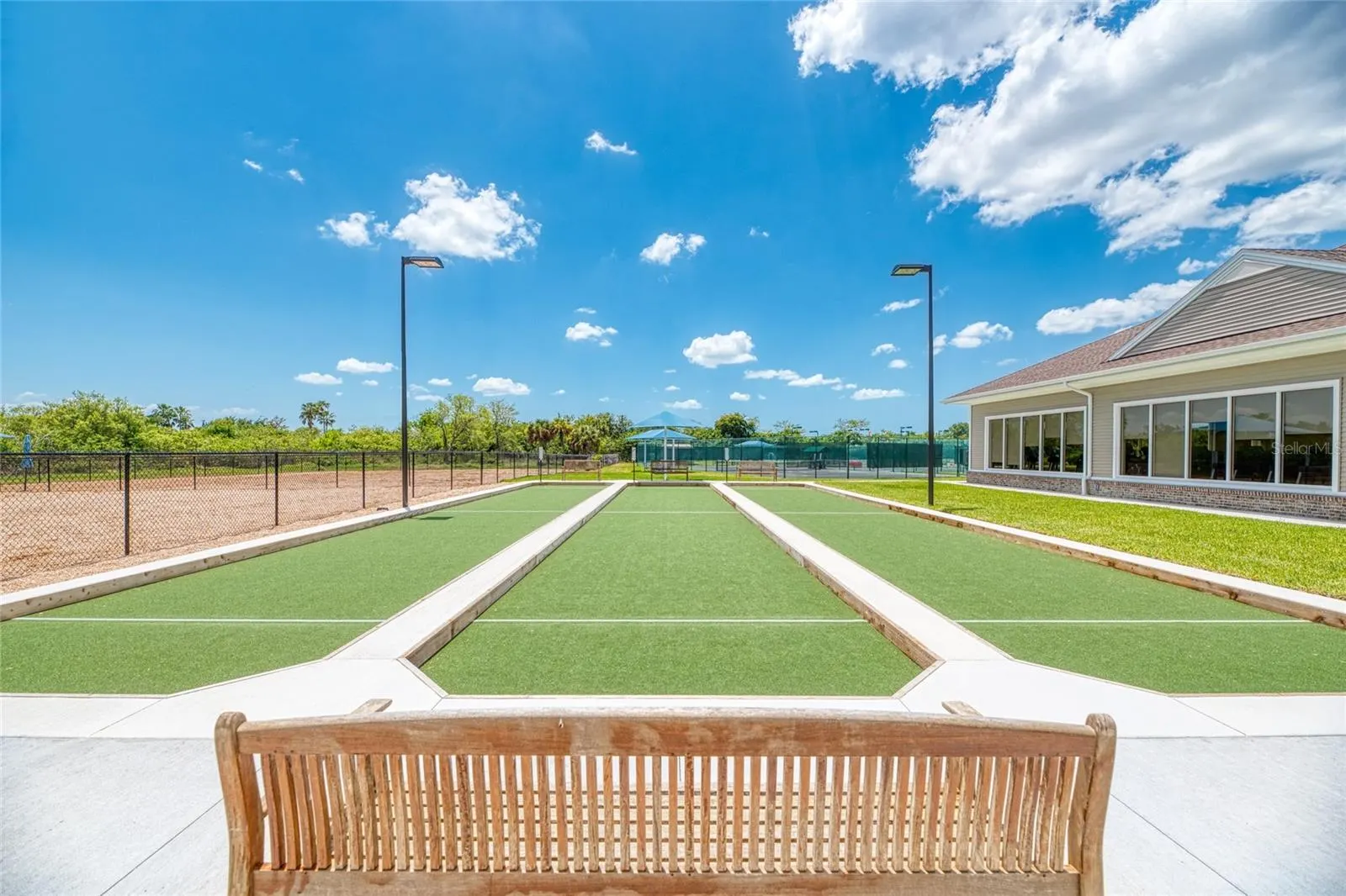 13347 GOLF POINTE DR