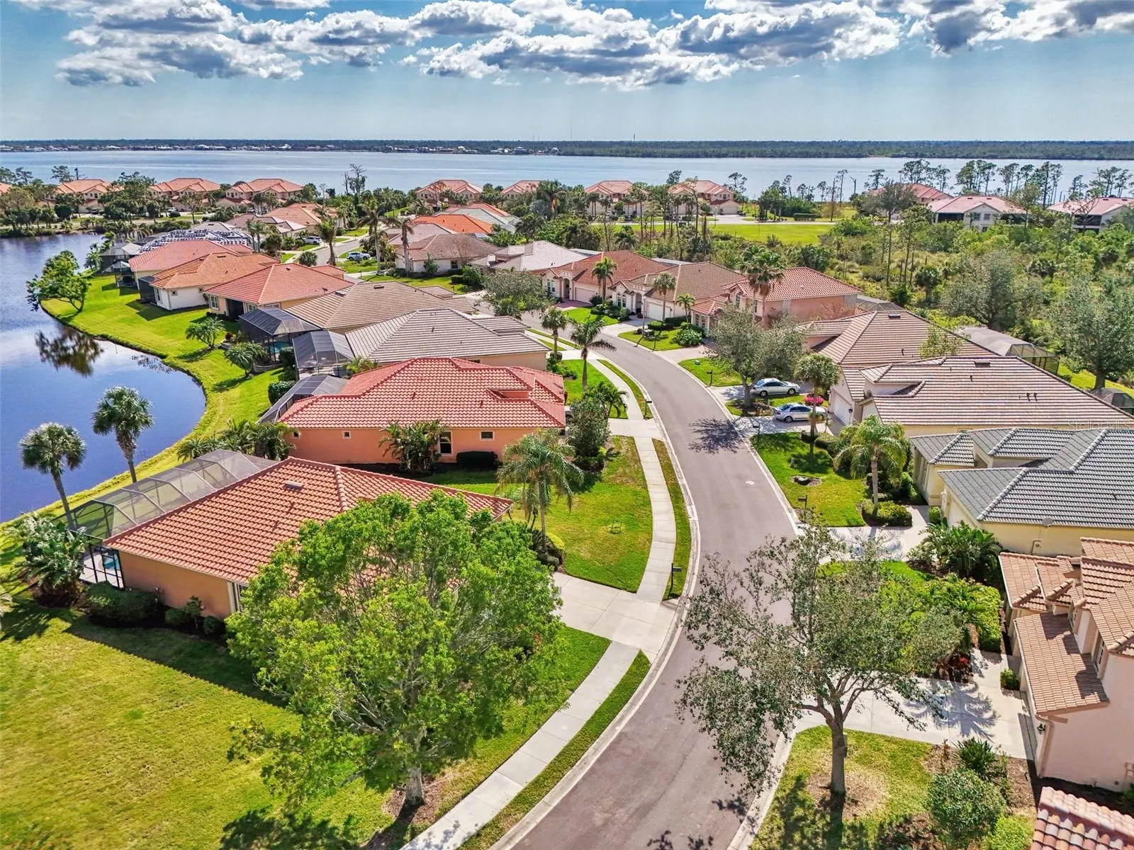 13347 GOLF POINTE DR