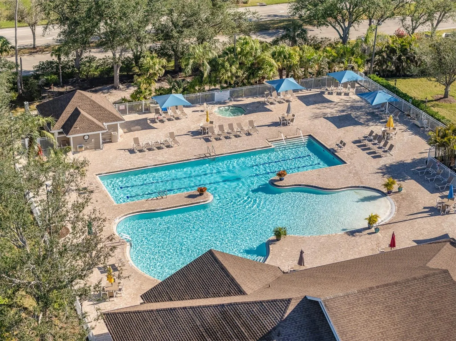 13347 GOLF POINTE DR