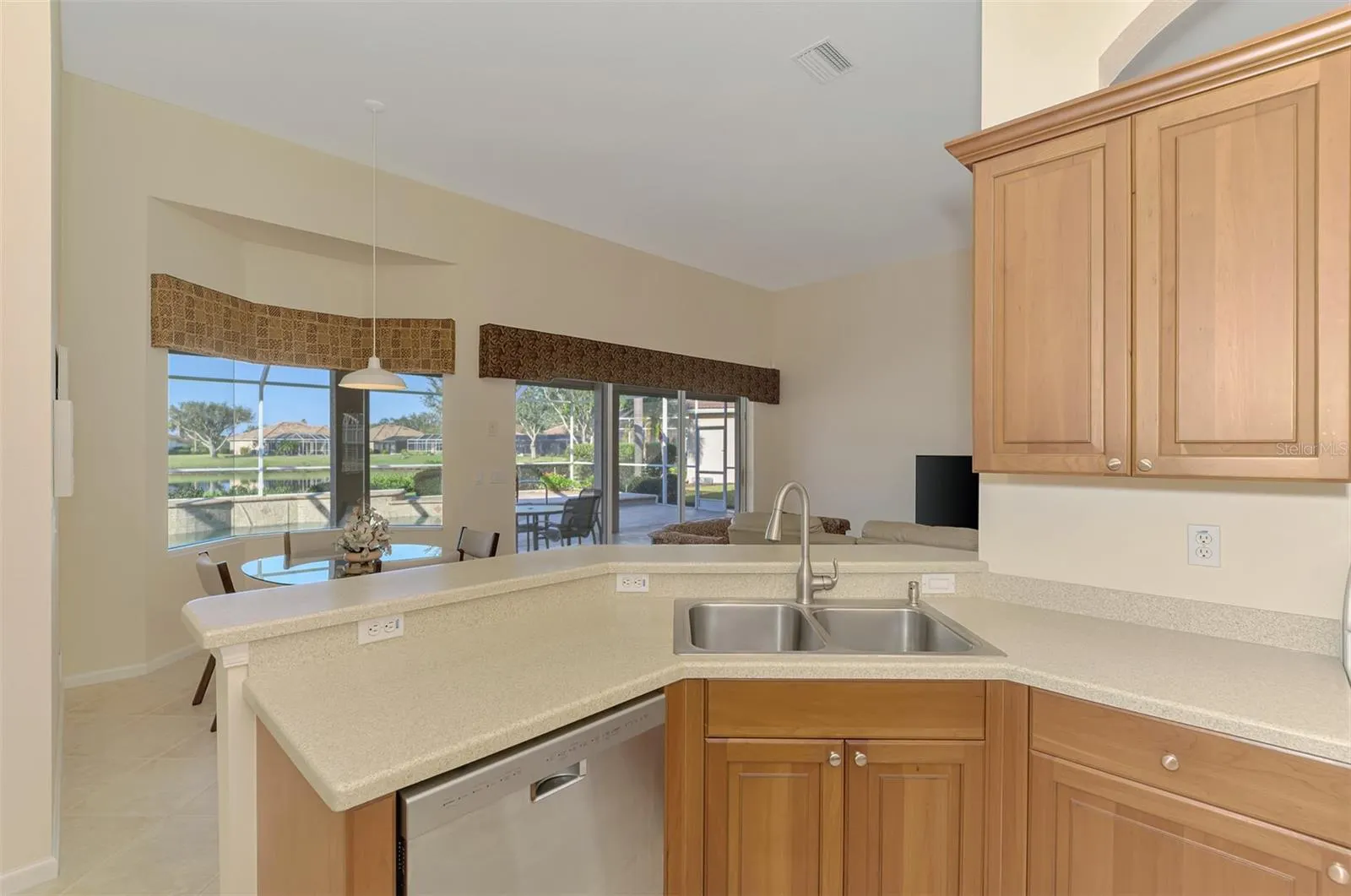 14405 SILVER LAKES CIR