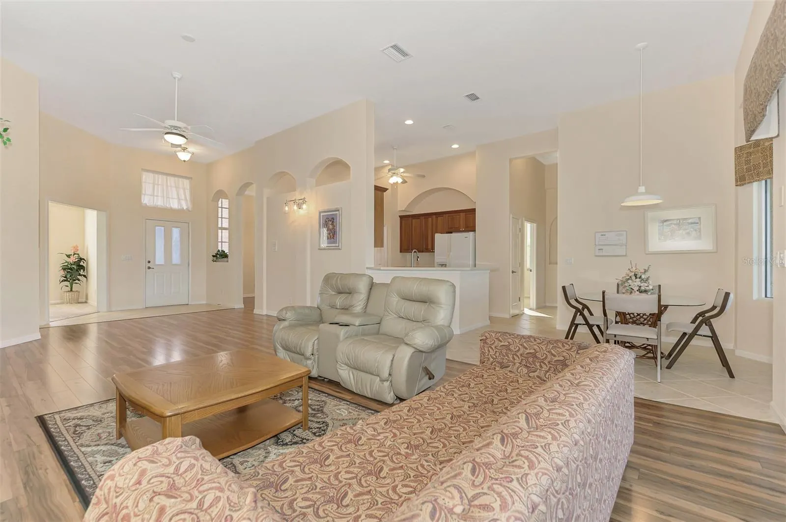14405 SILVER LAKES CIR