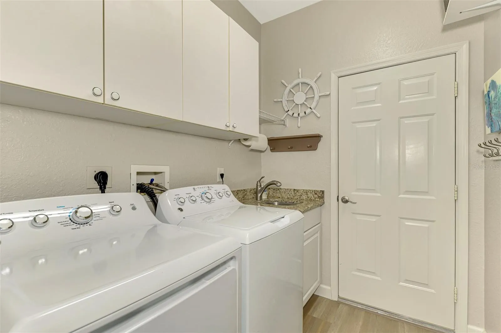 3179 OSPREY LN