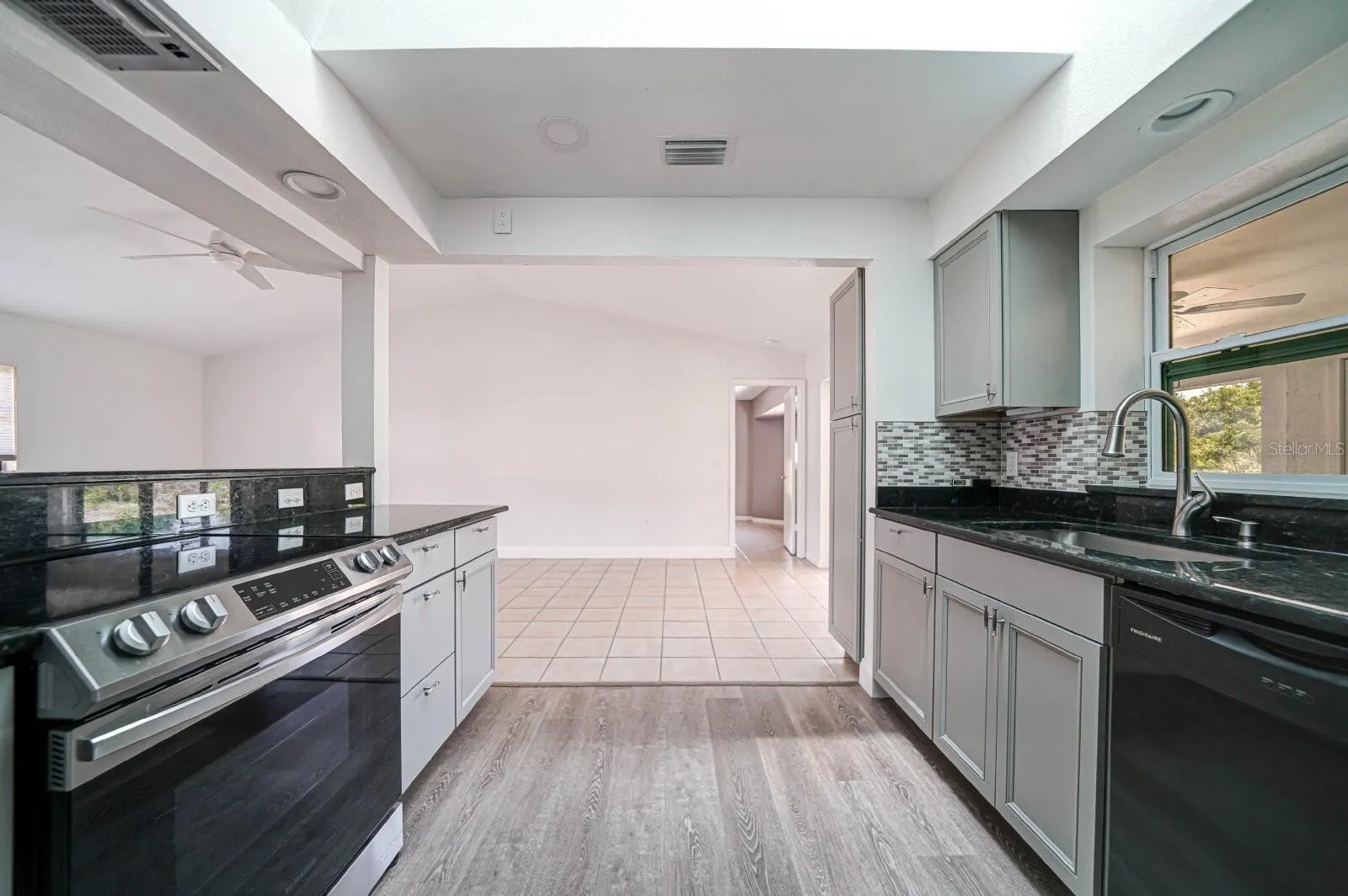 11285 OCEANSPRAY BLVD
