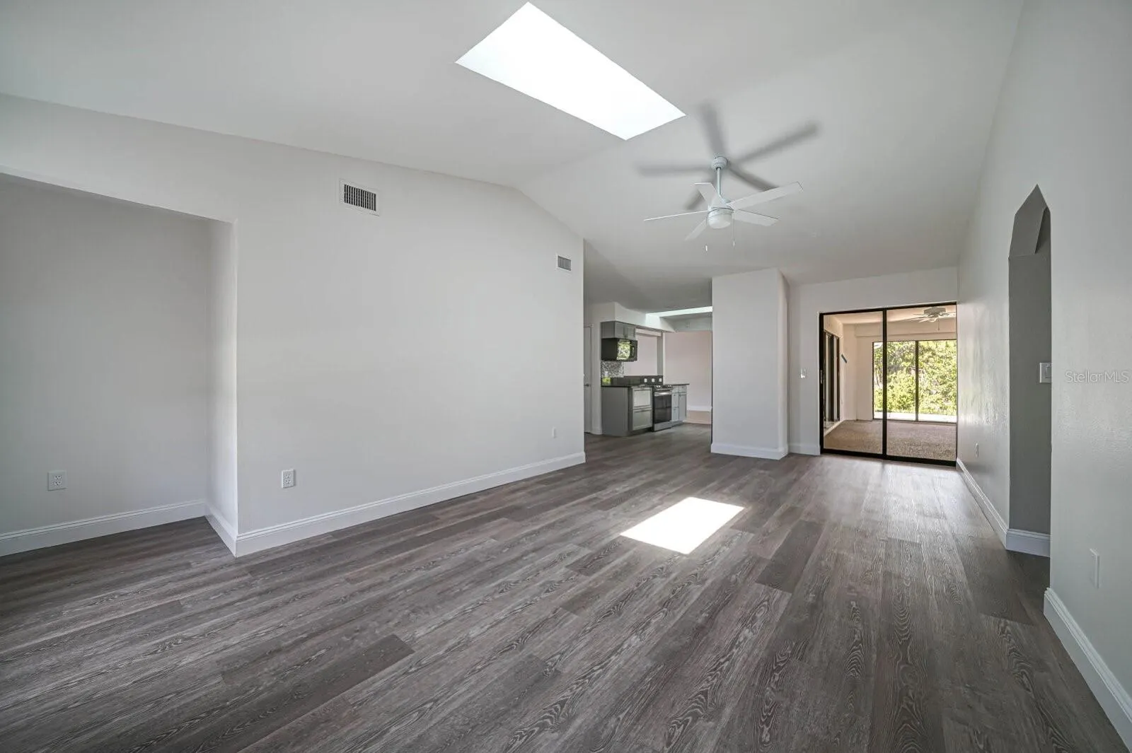 11285 OCEANSPRAY BLVD