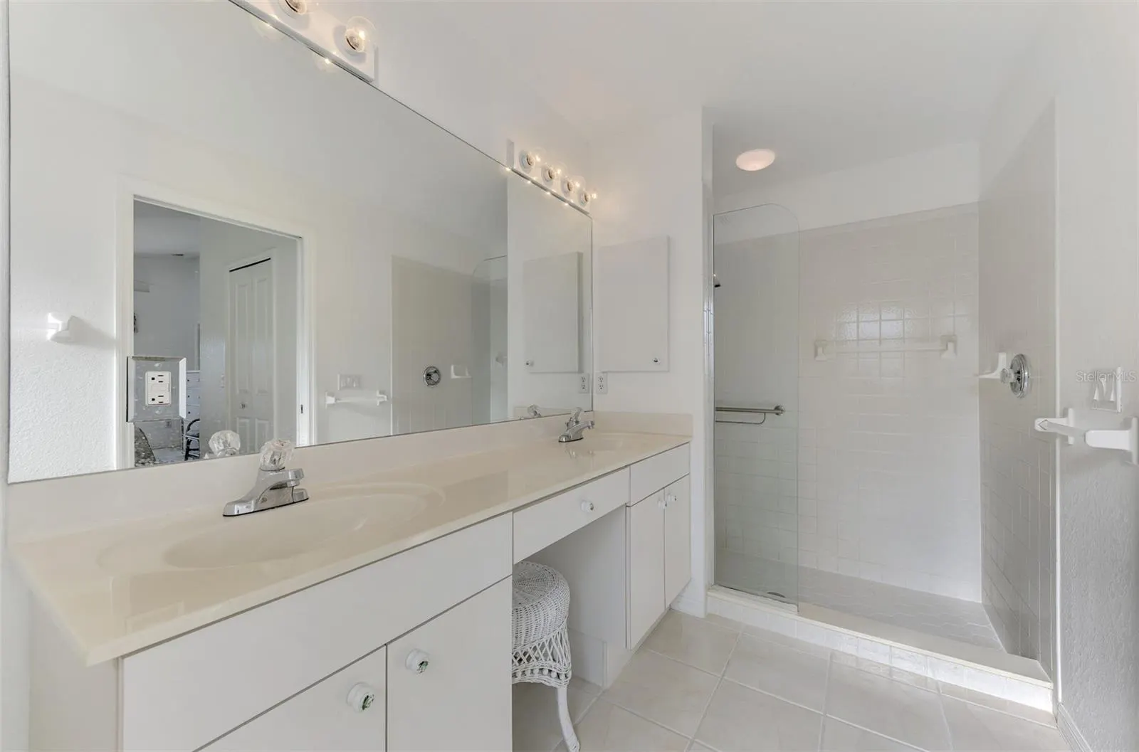 3270 BAY RIDGE WAY