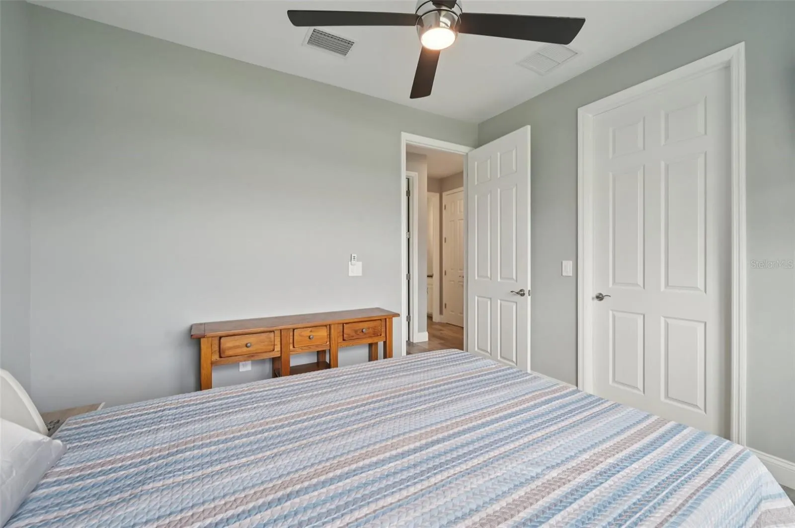 15301 CHINOOK WAY