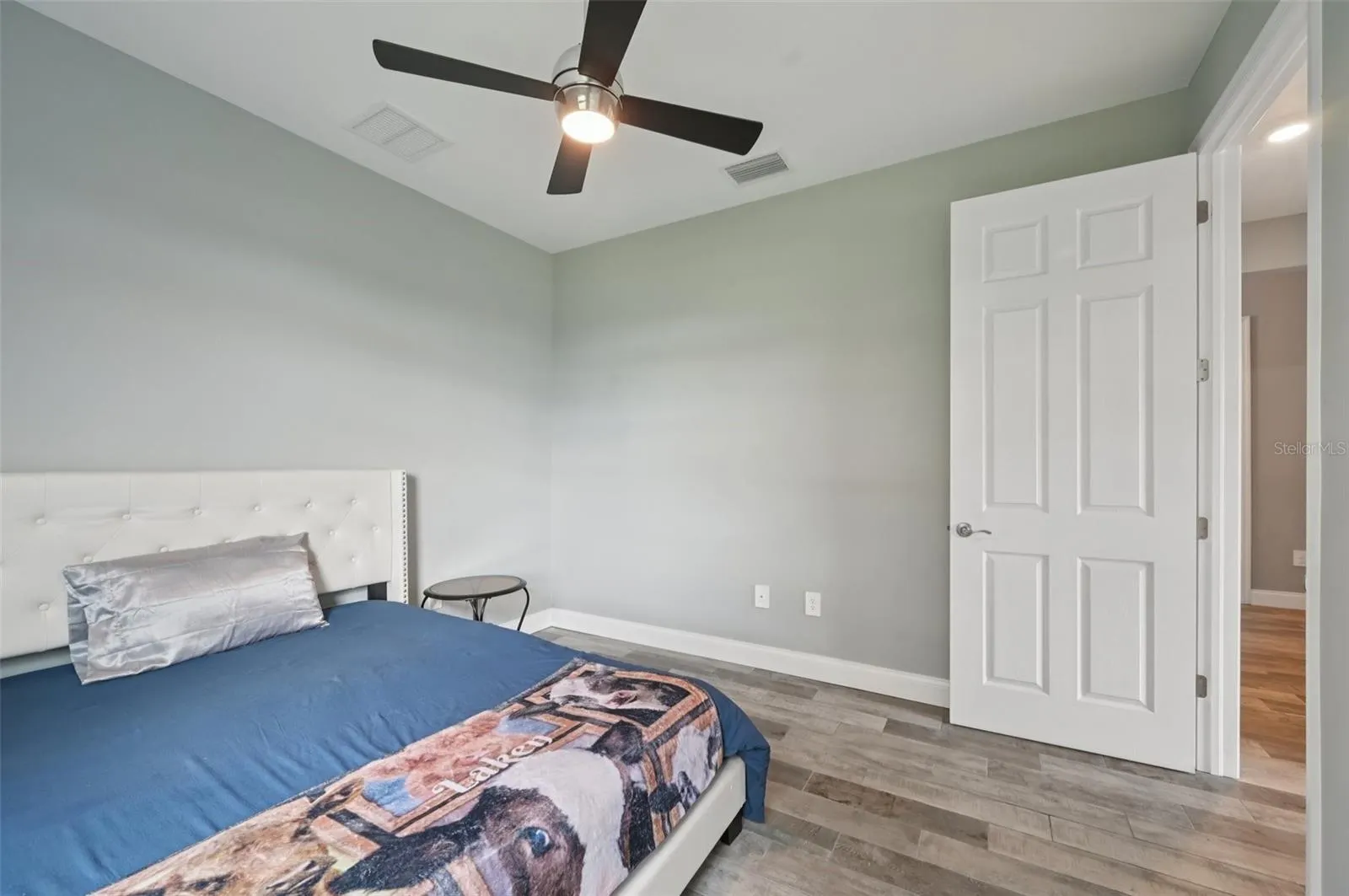 15301 CHINOOK WAY