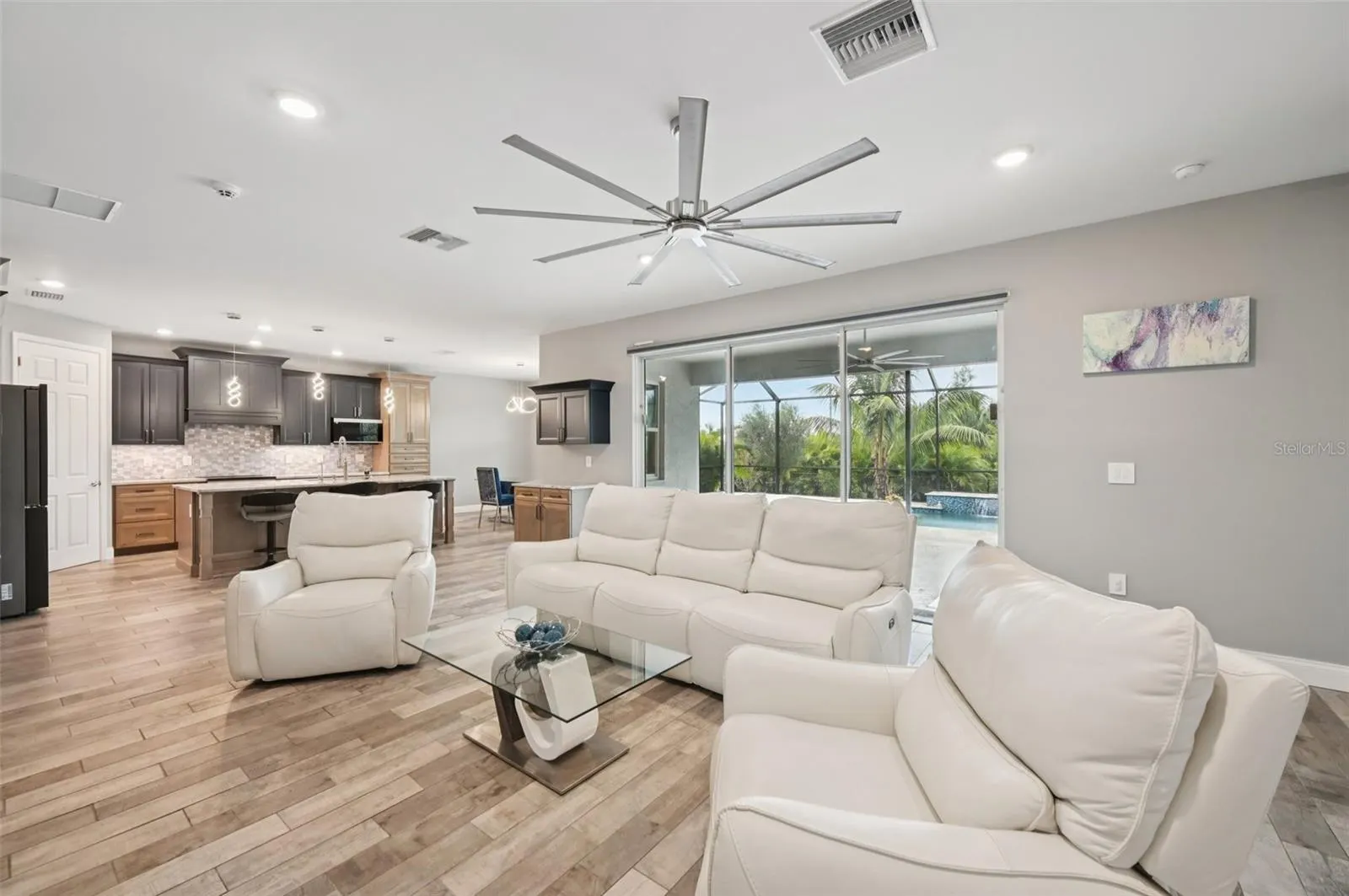 15301 CHINOOK WAY