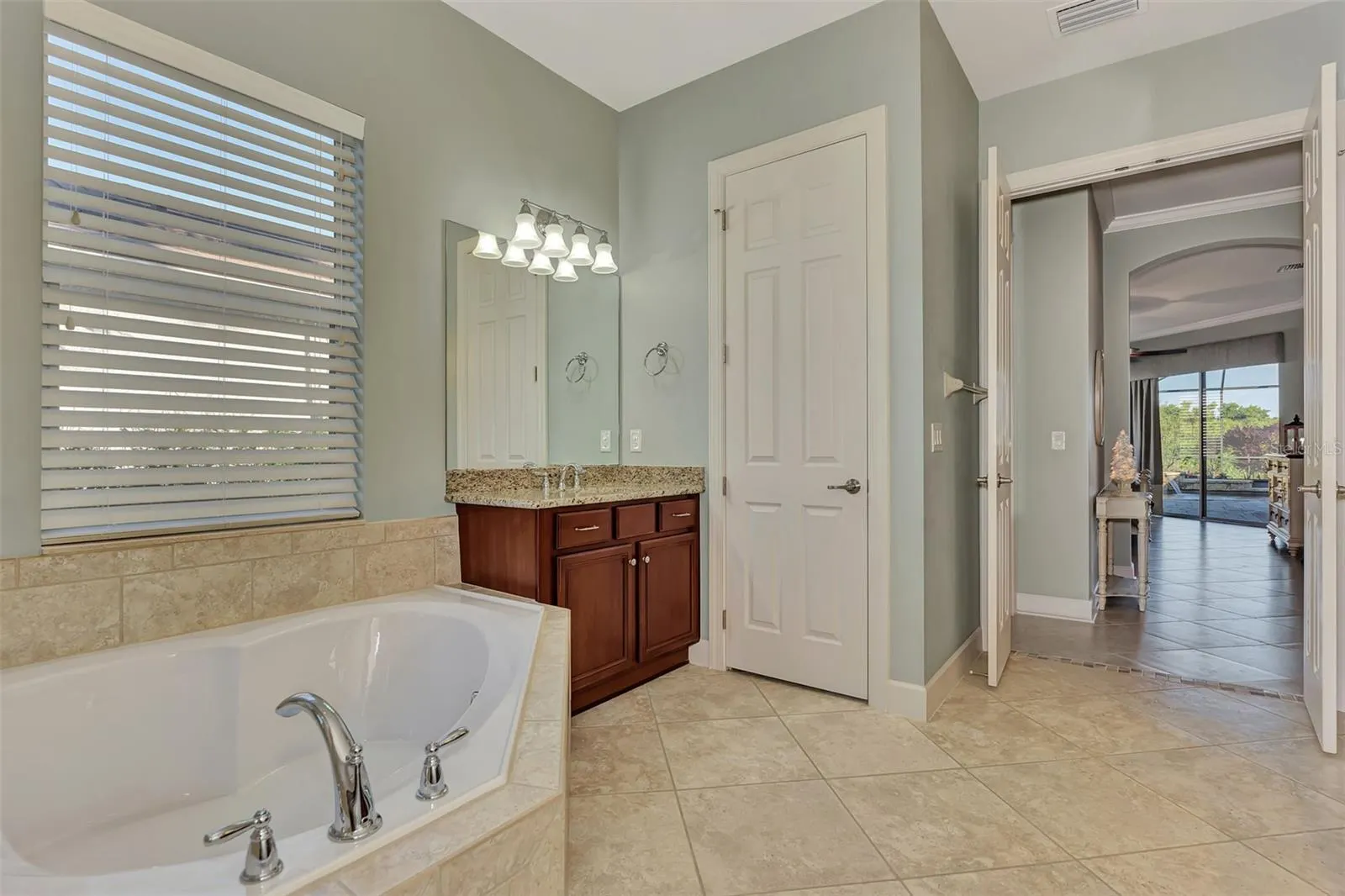 13025 CEDAR CREEK DR