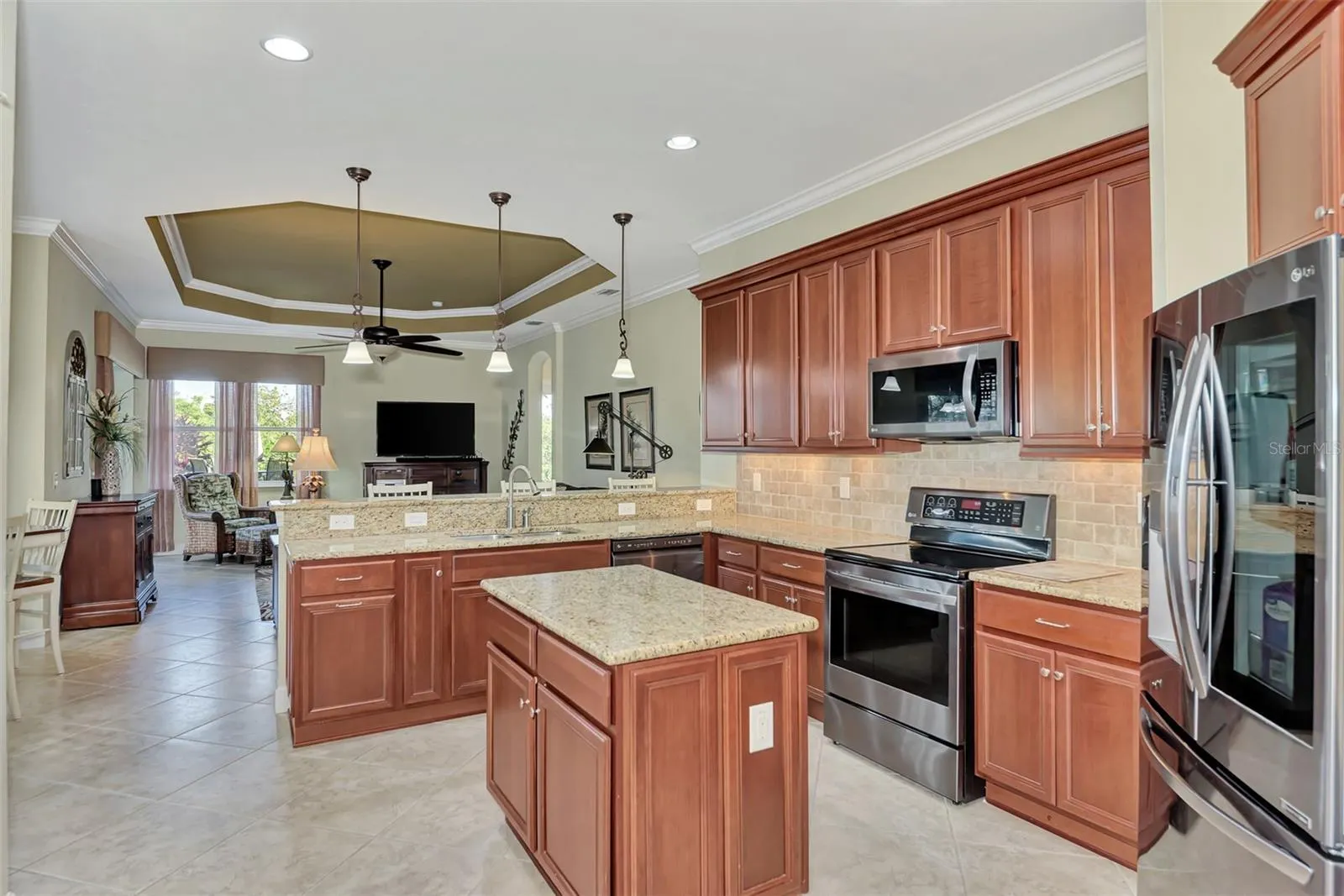 13025 CEDAR CREEK DR