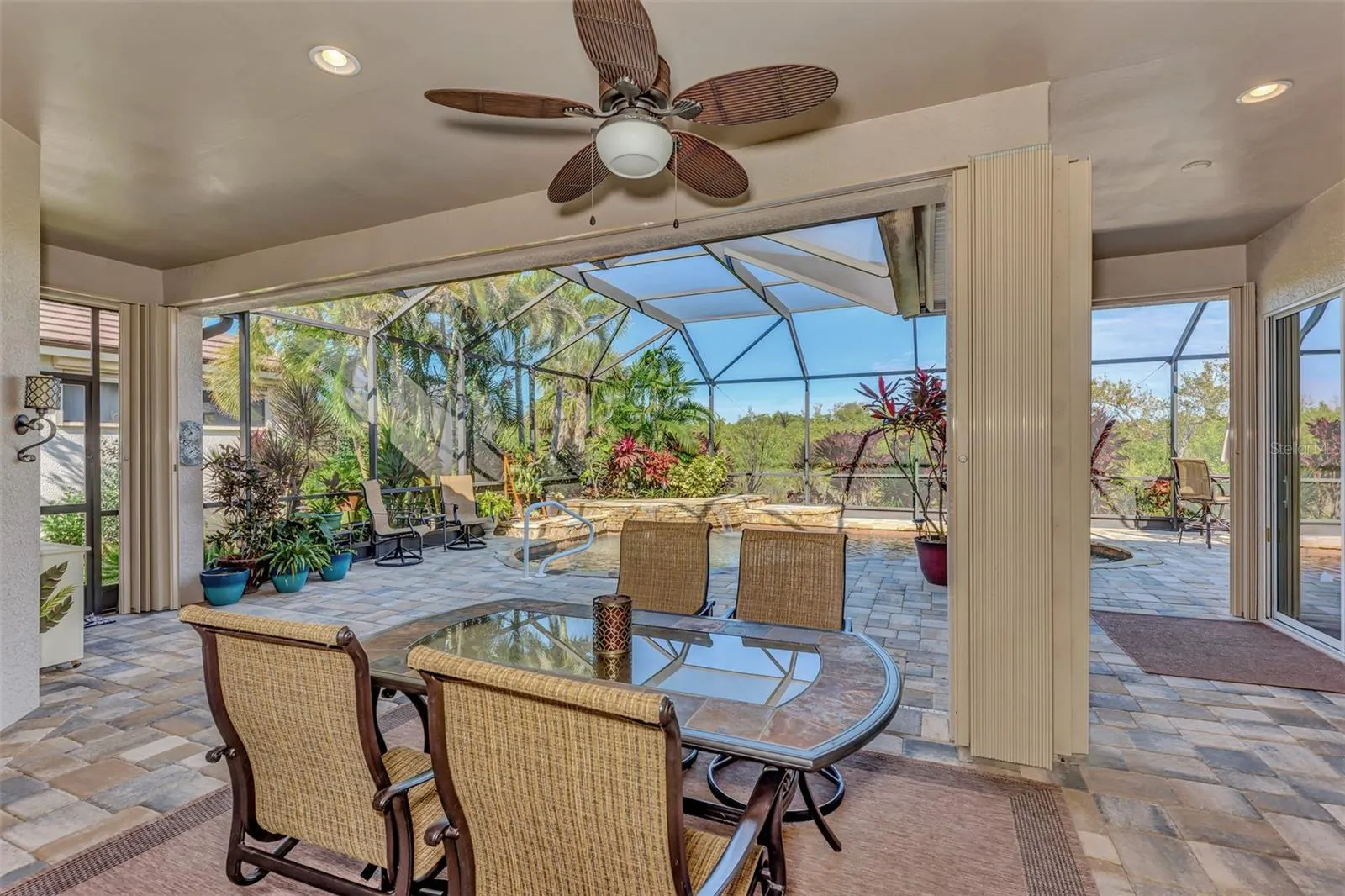 13025 CEDAR CREEK DR