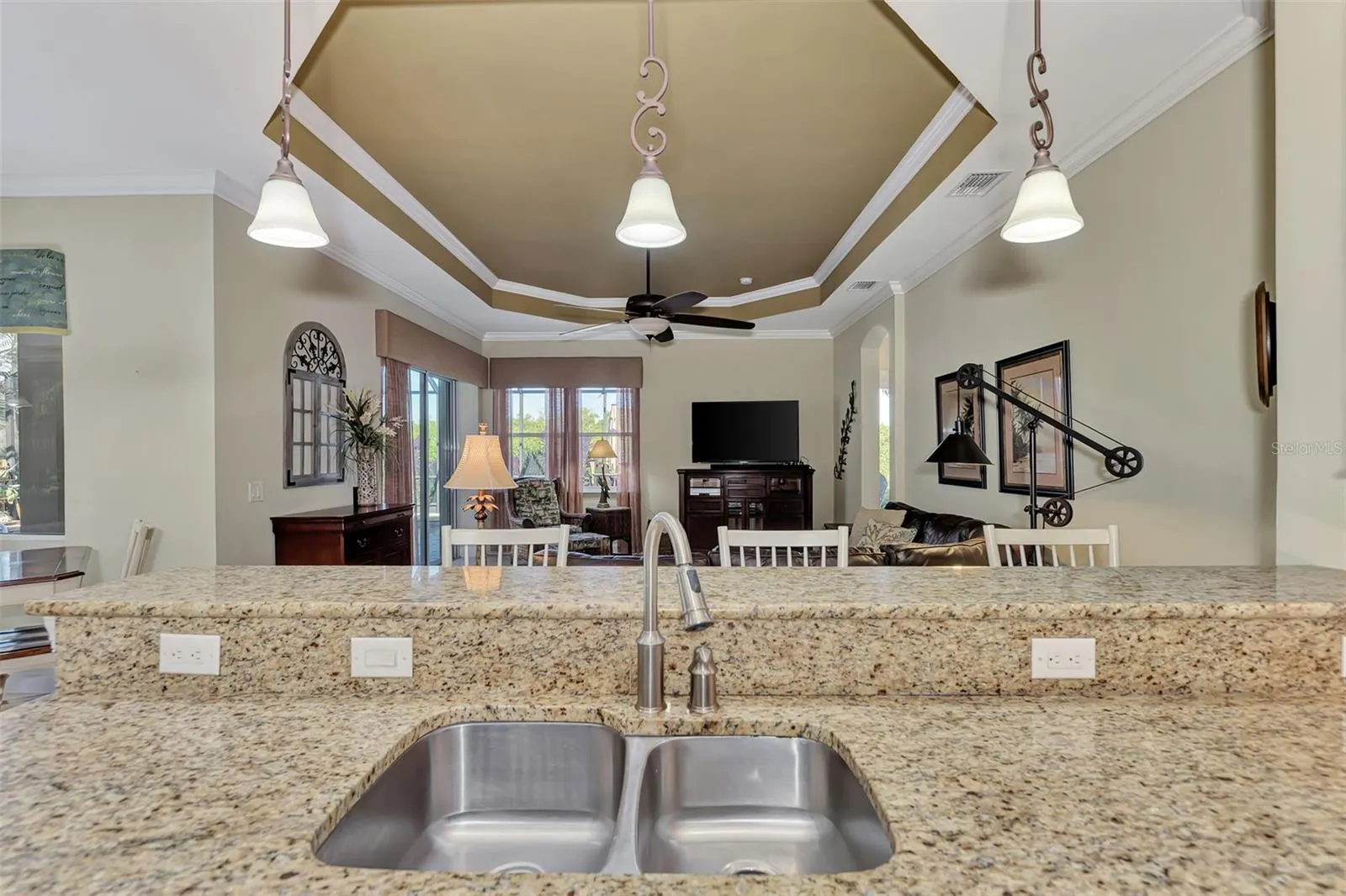 13025 CEDAR CREEK DR
