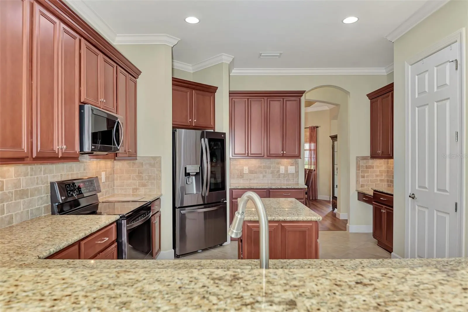 13025 CEDAR CREEK DR