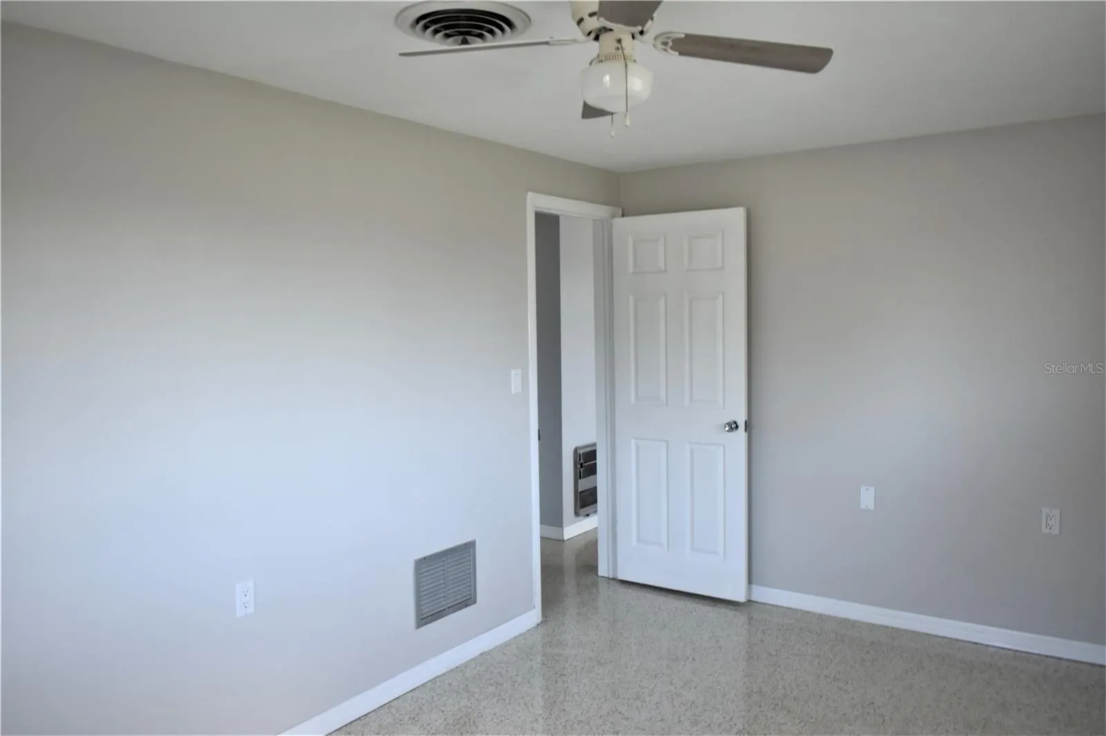 1504 OVERBROOK RD