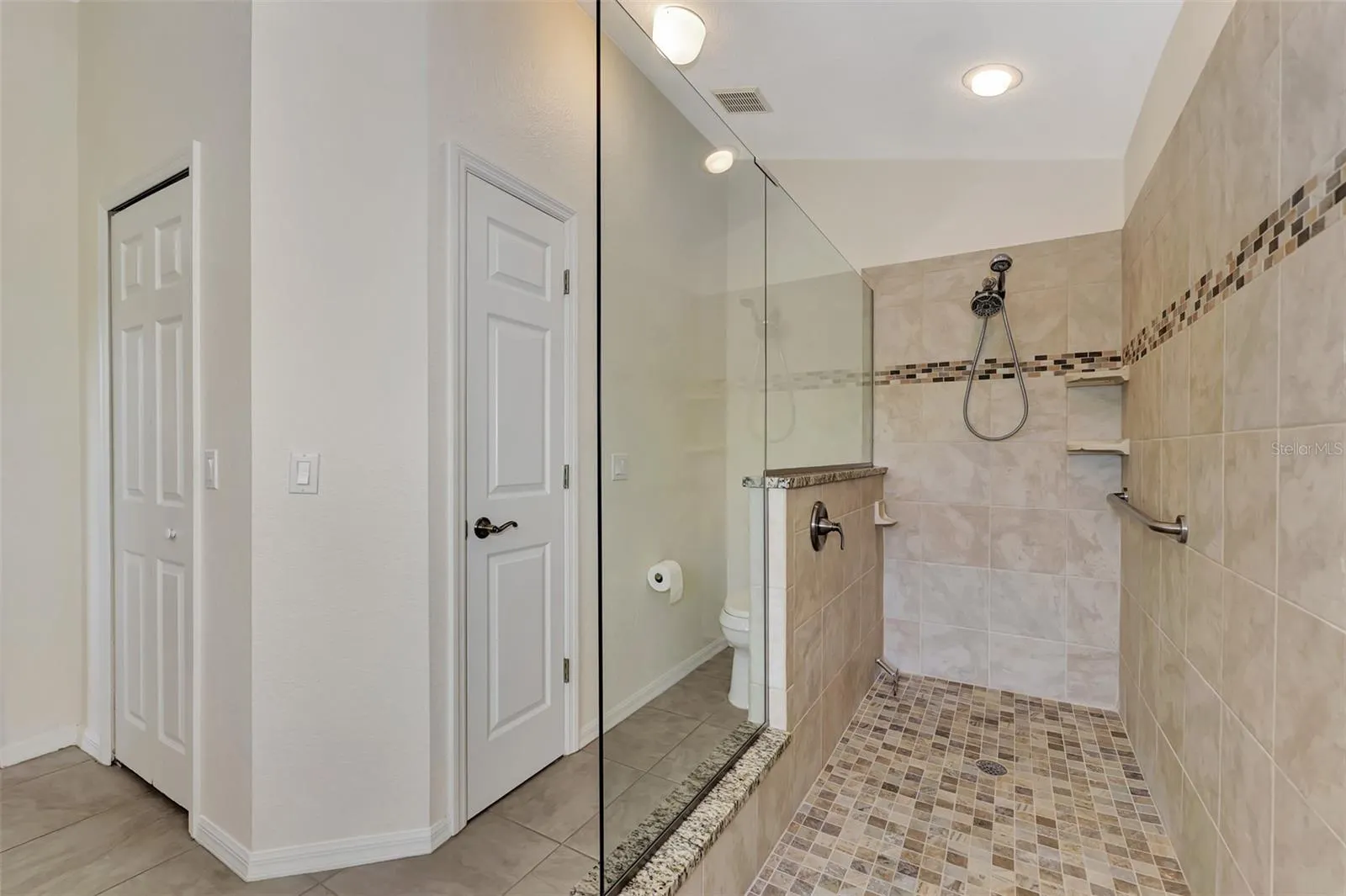 14080 WILLOW GLEN CT #233, #233