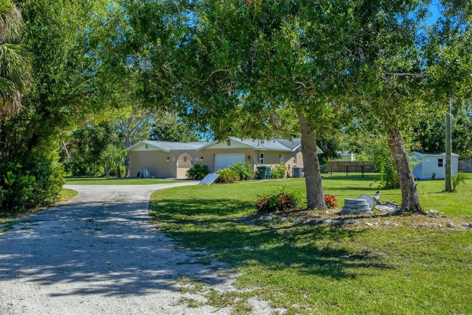 1135 RANGE RD