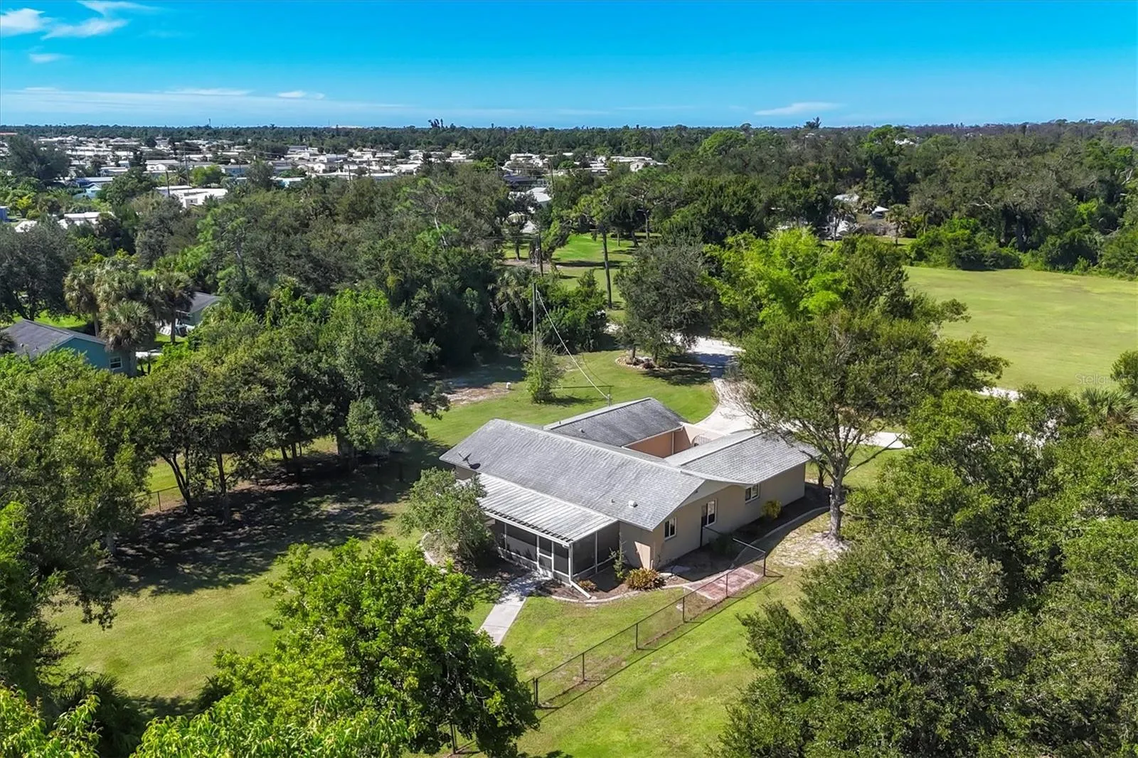 1135 RANGE RD
