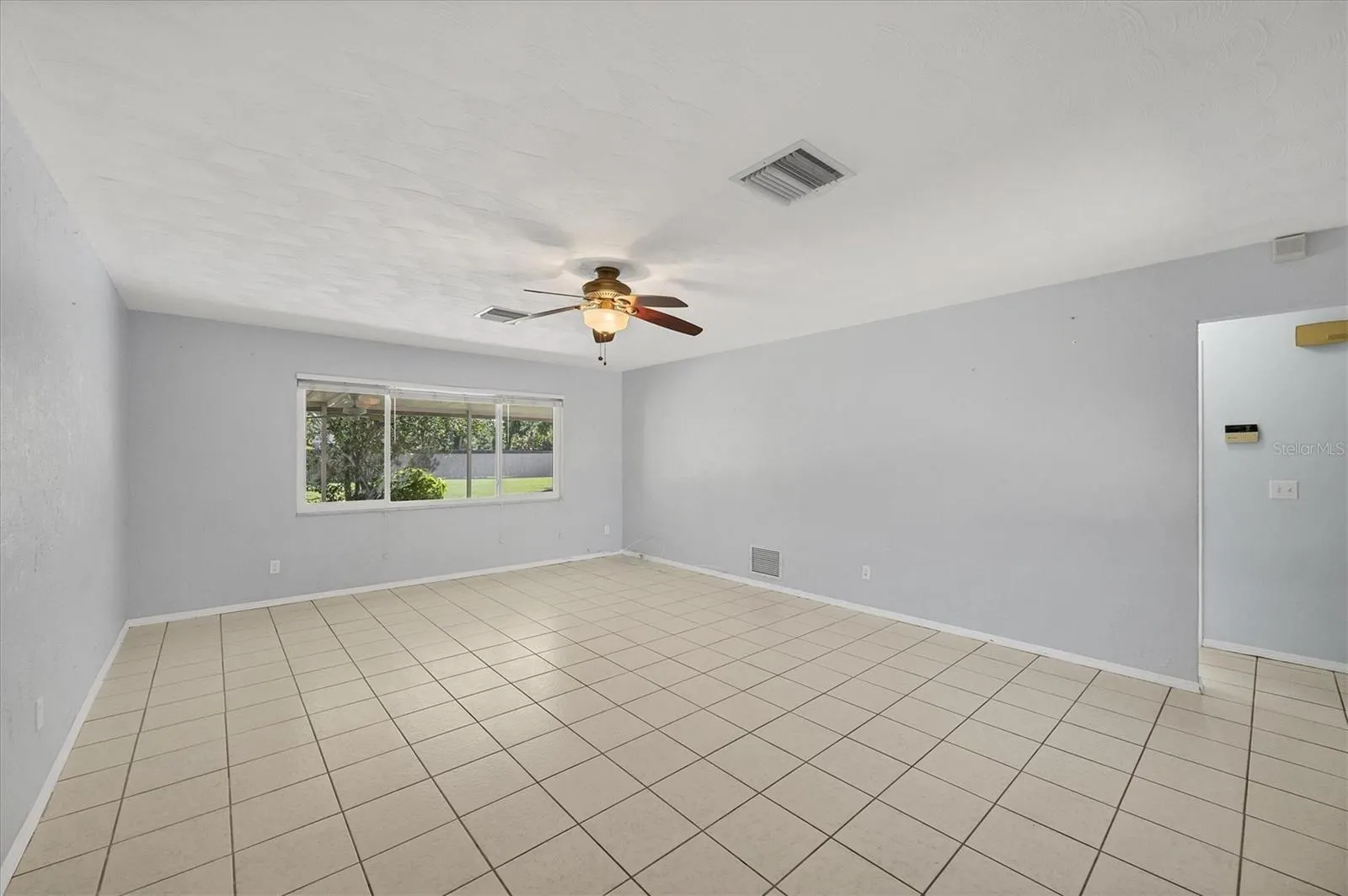 1135 RANGE RD