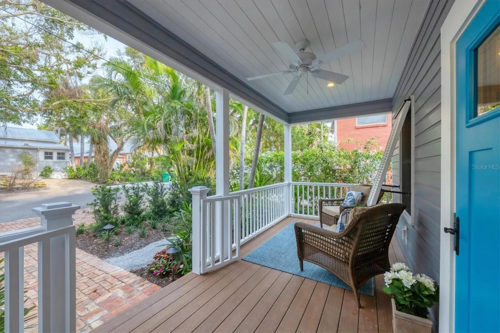 291 PALM AVE