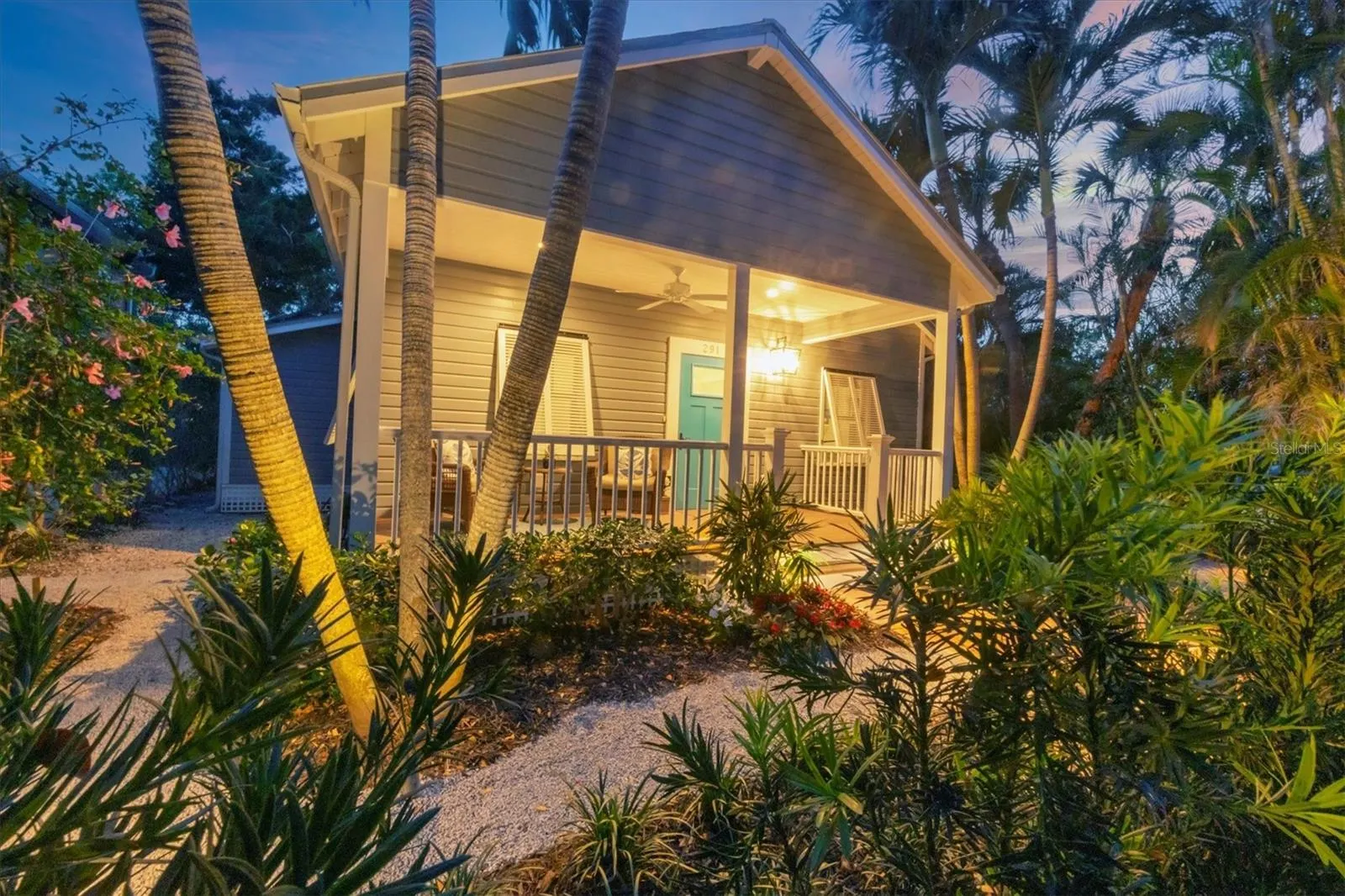 291 PALM AVE