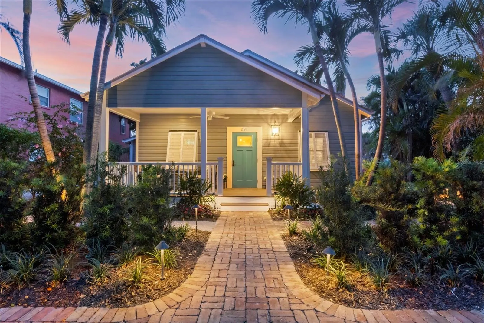 291 PALM AVE