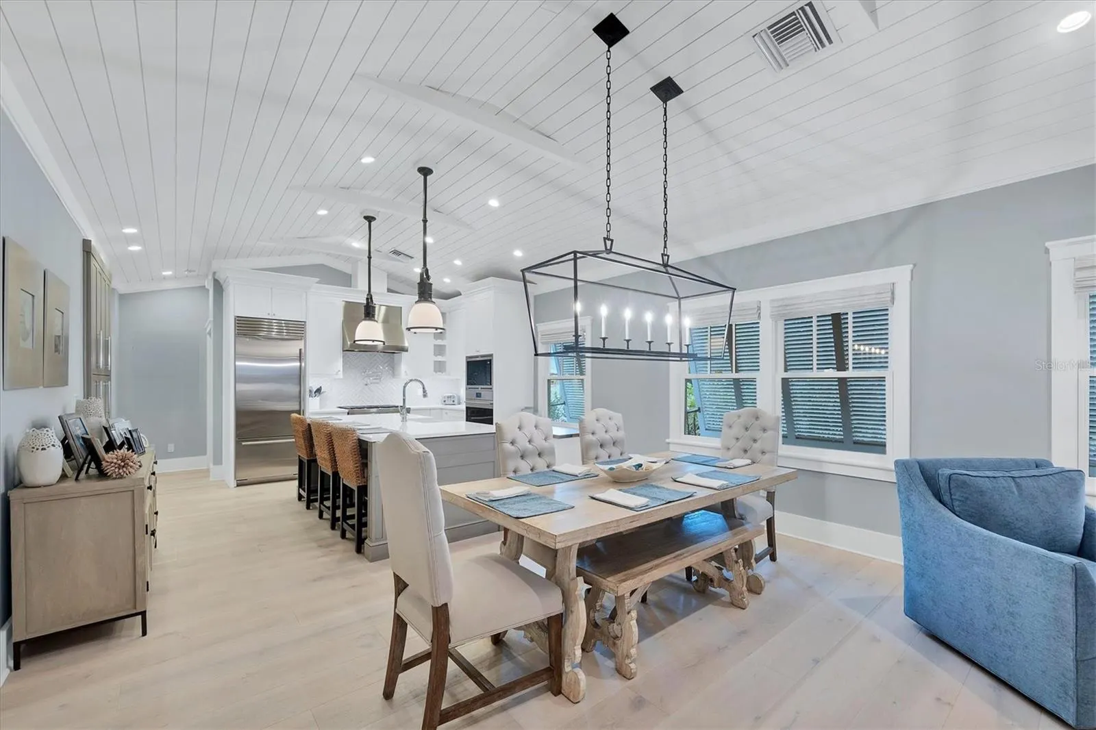 291 PALM AVE
