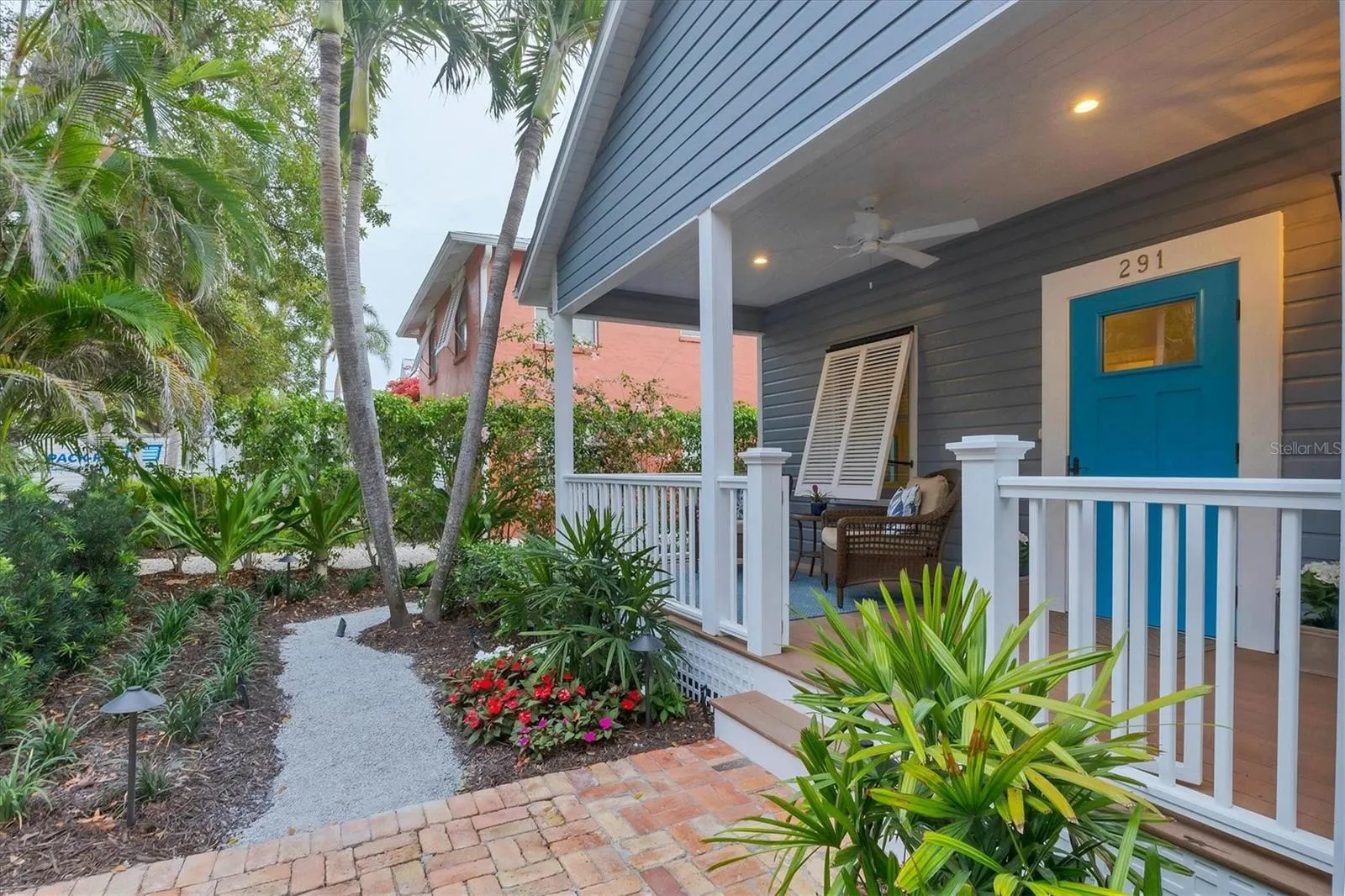 291 PALM AVE