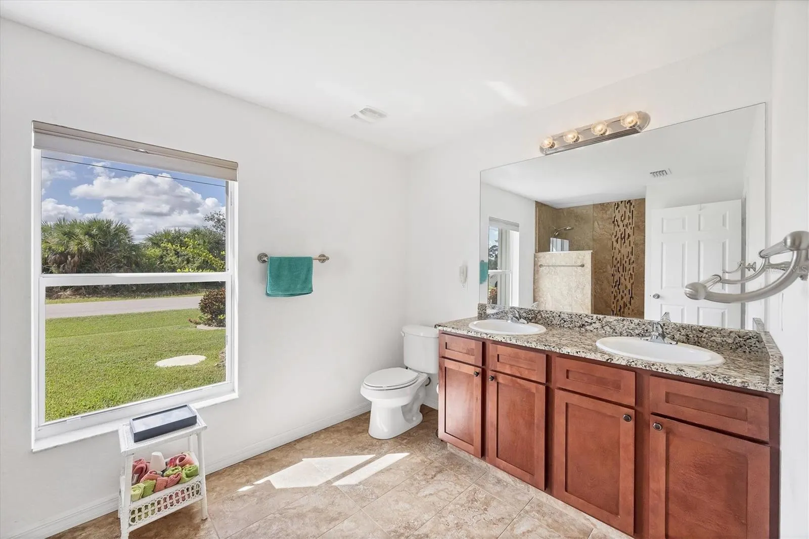15168 HENNIPEN CIR