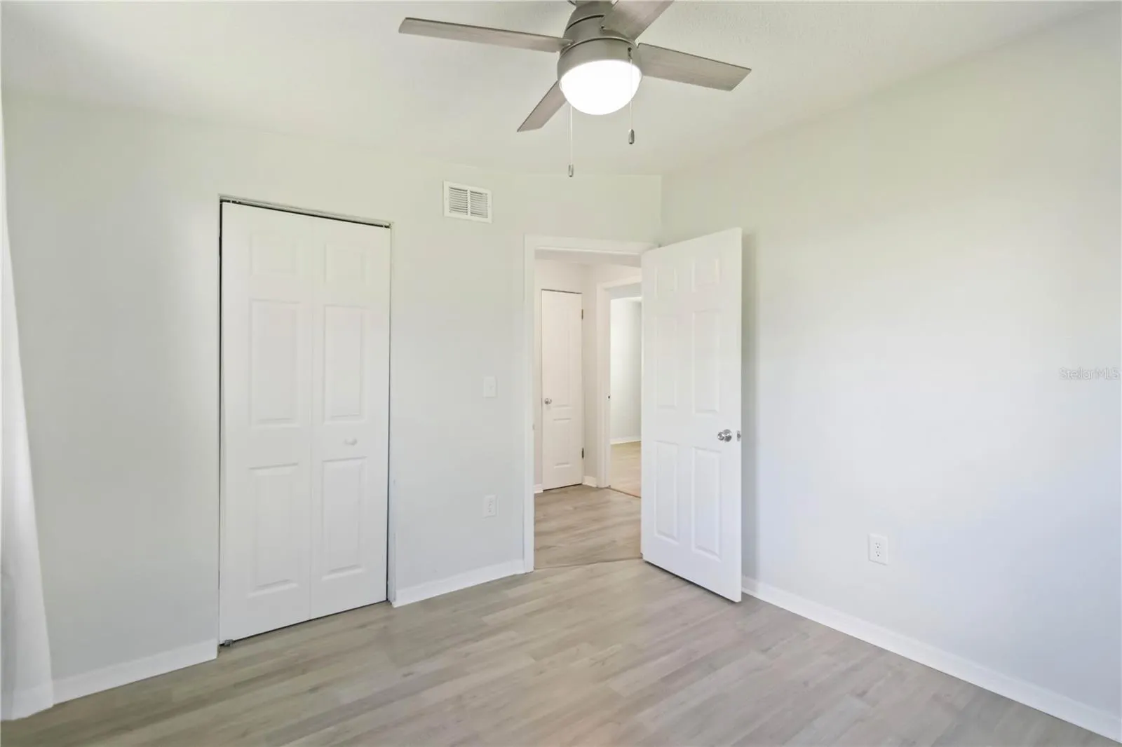 1506 14TH ST E