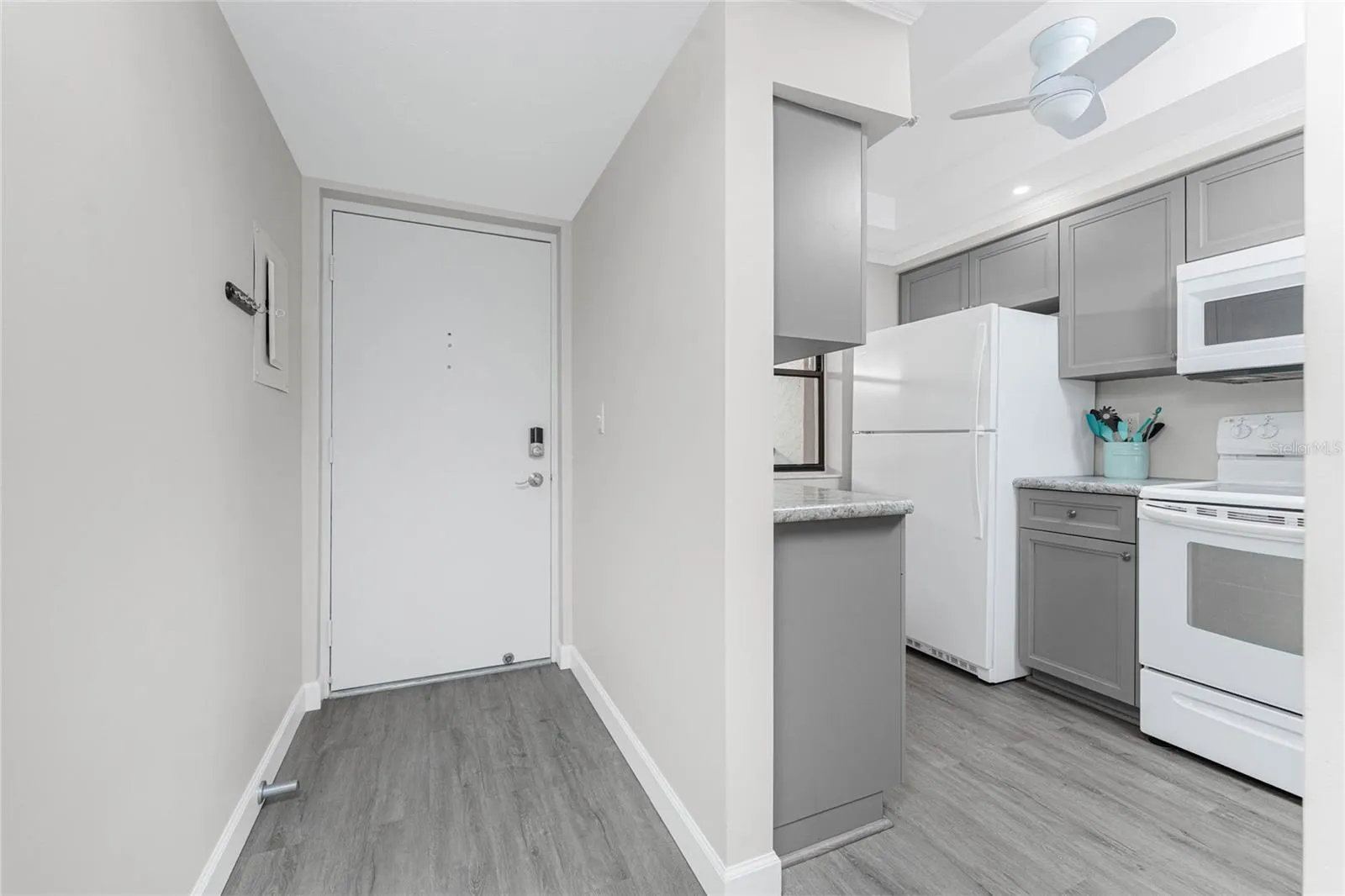 1551 BEACH RD #306, #306