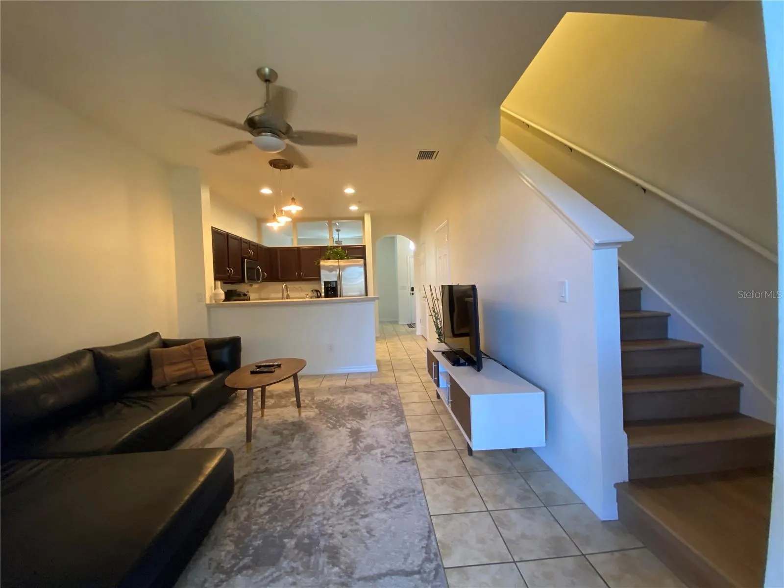 1181 GRANTHAM DR