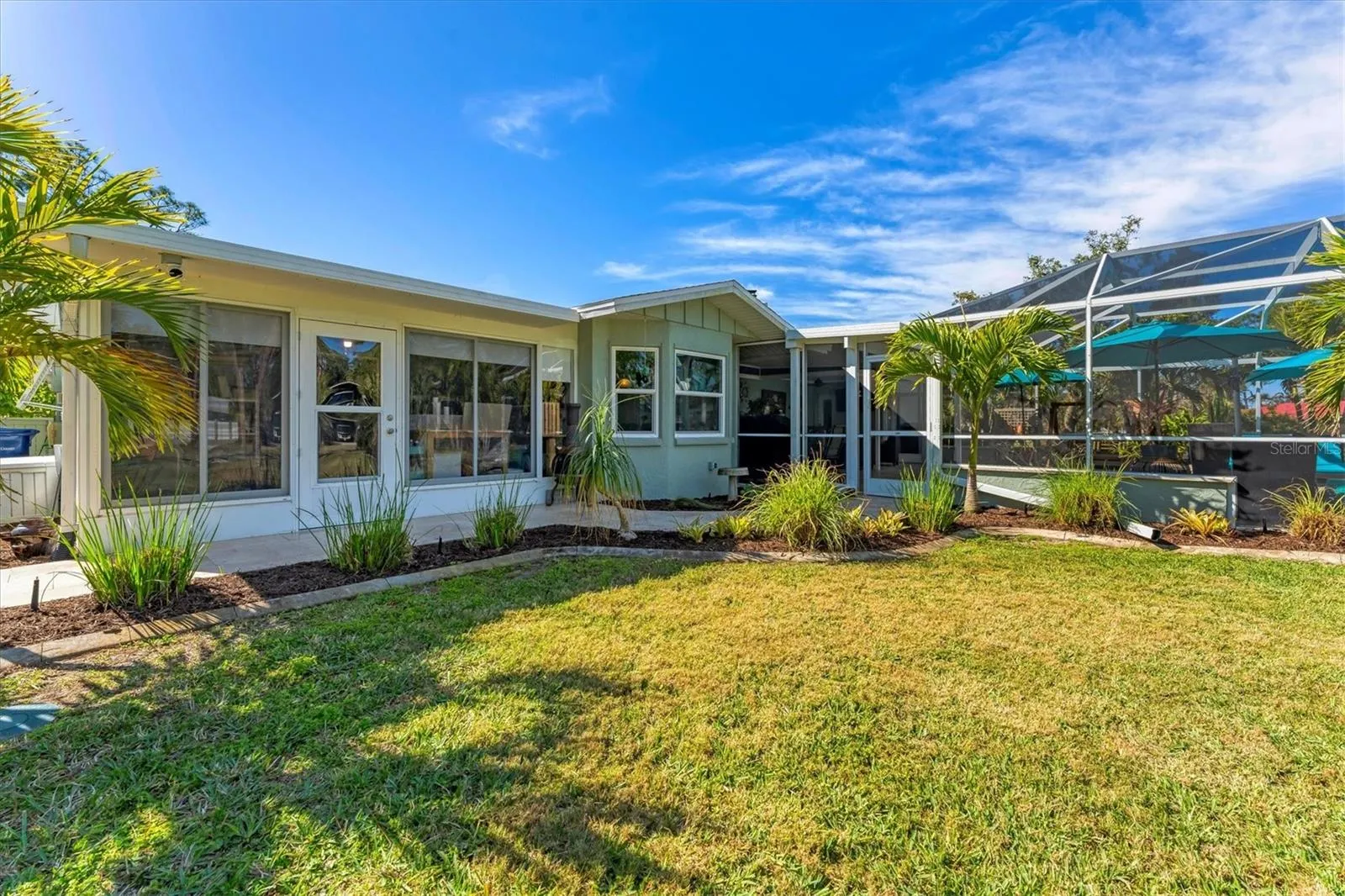 1080 BAYSHORE DR