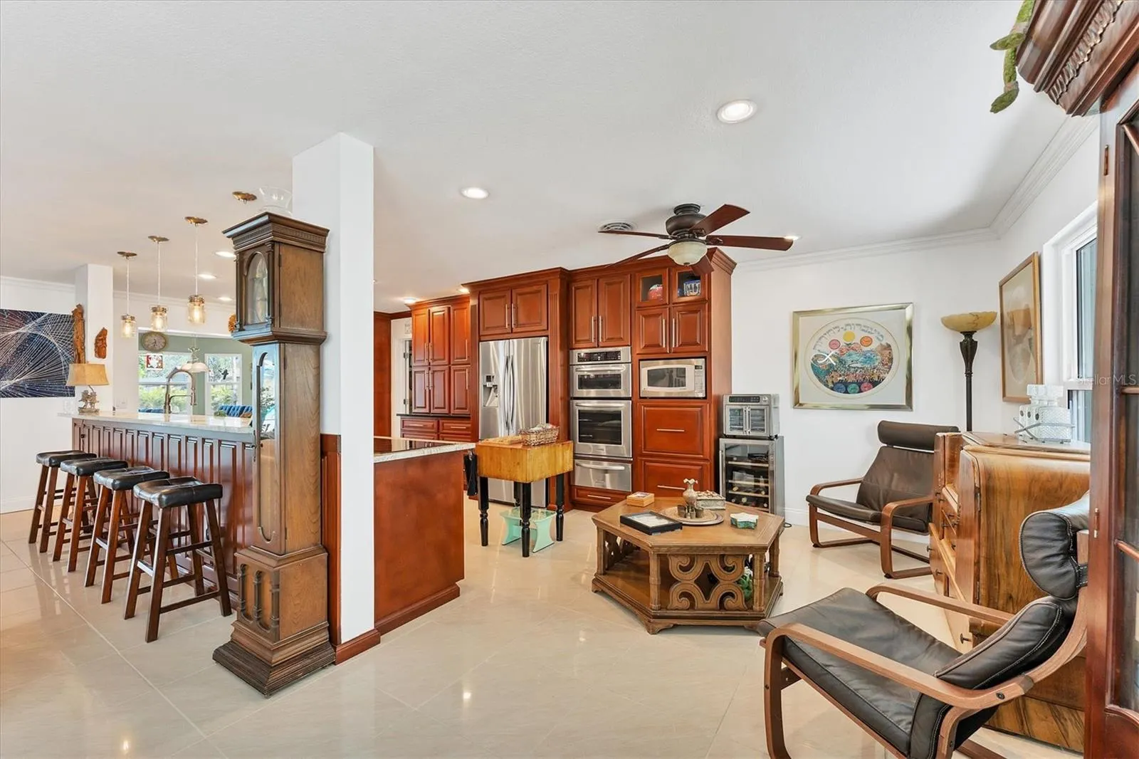 1080 BAYSHORE DR