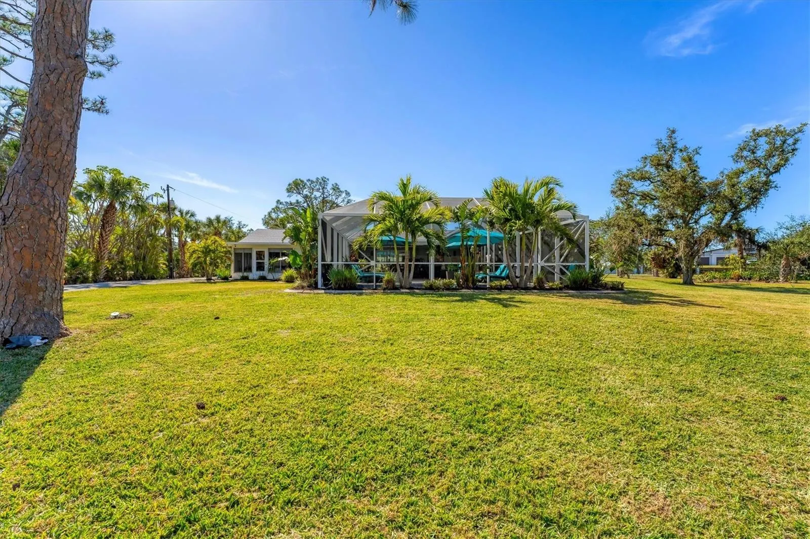 1080 BAYSHORE DR
