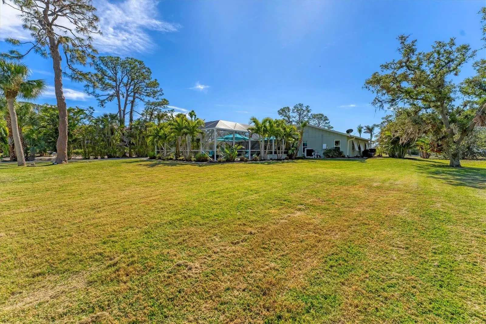 1080 BAYSHORE DR