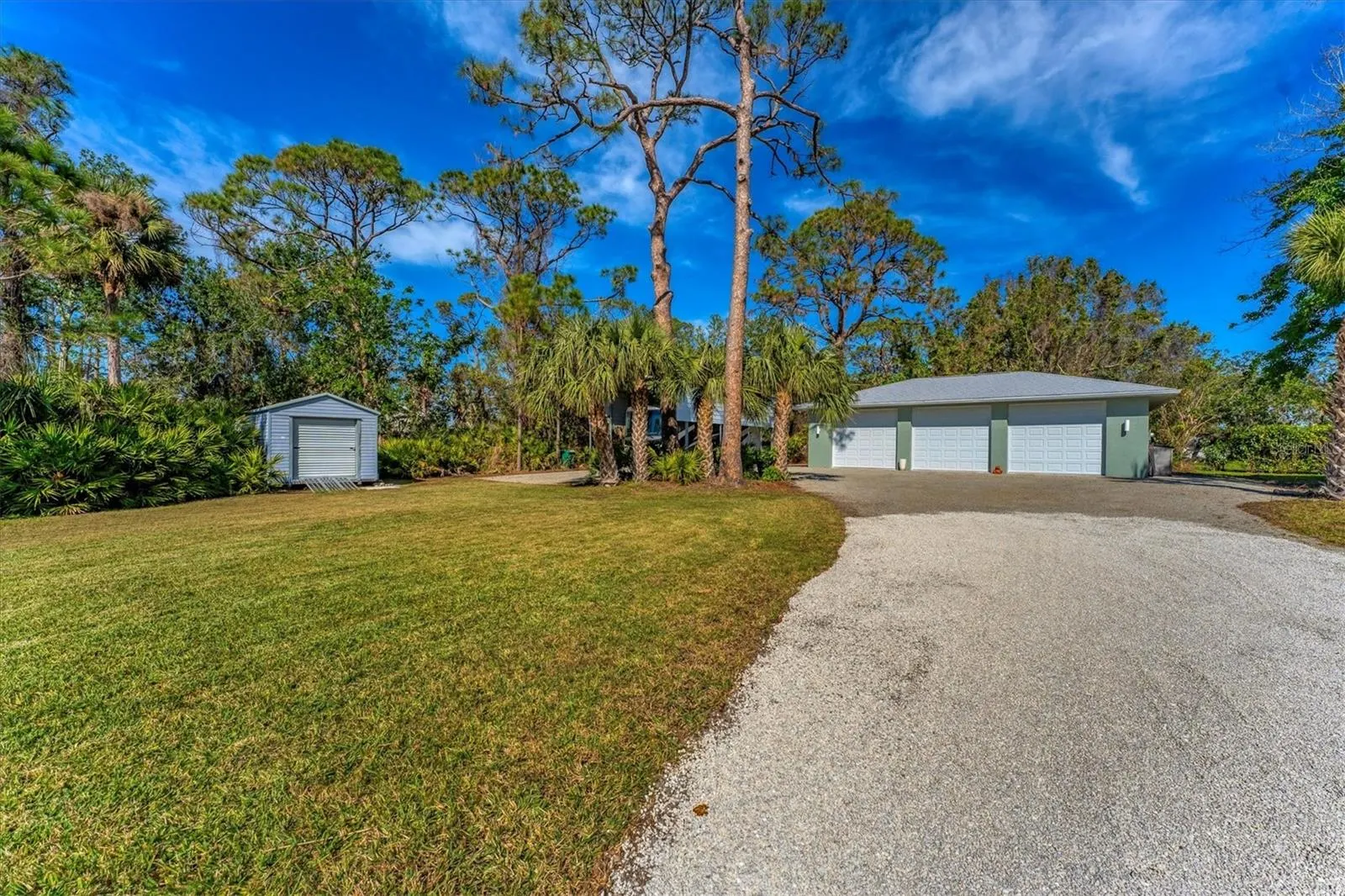 1080 BAYSHORE DR