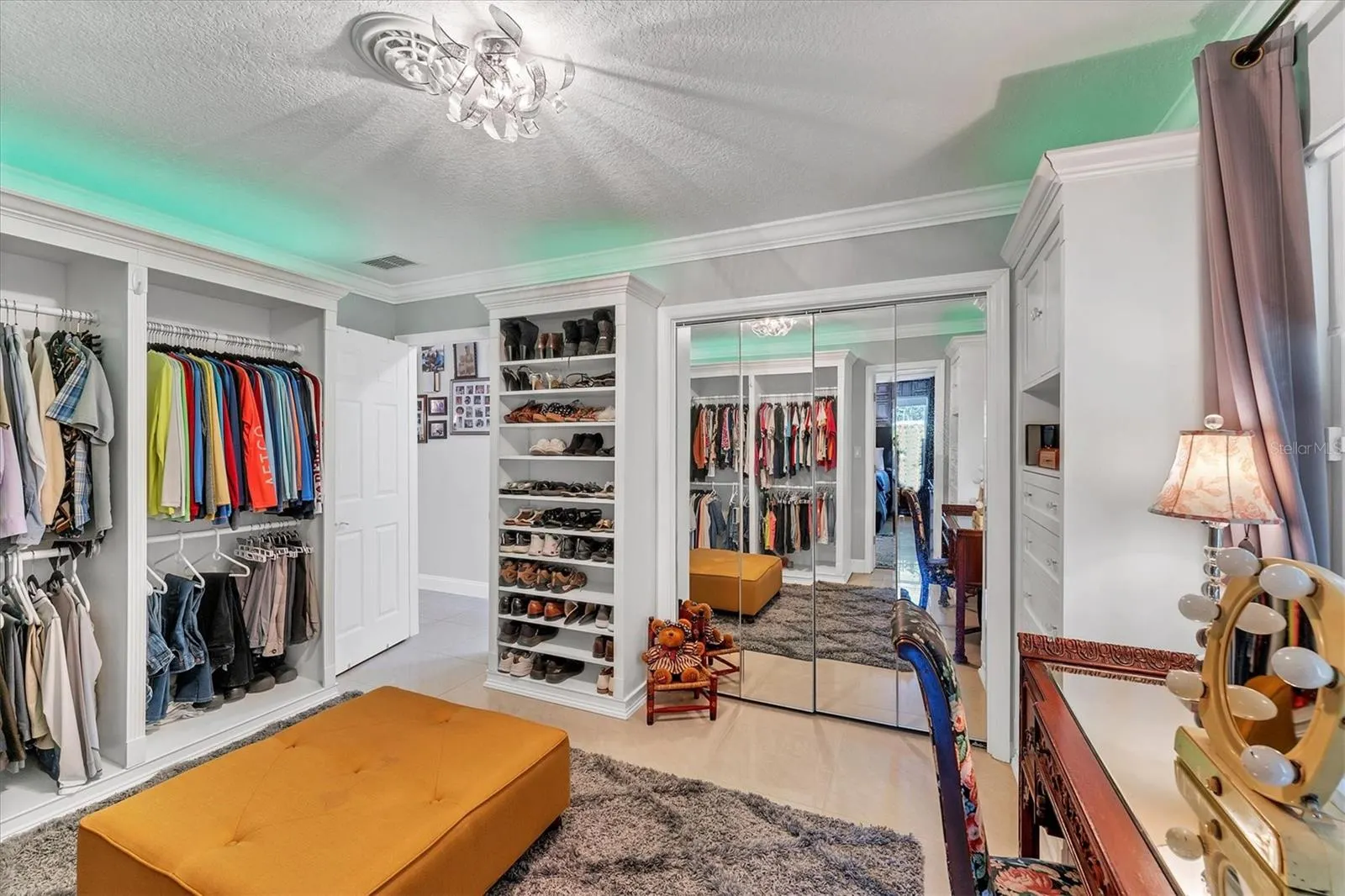 1080 BAYSHORE DR