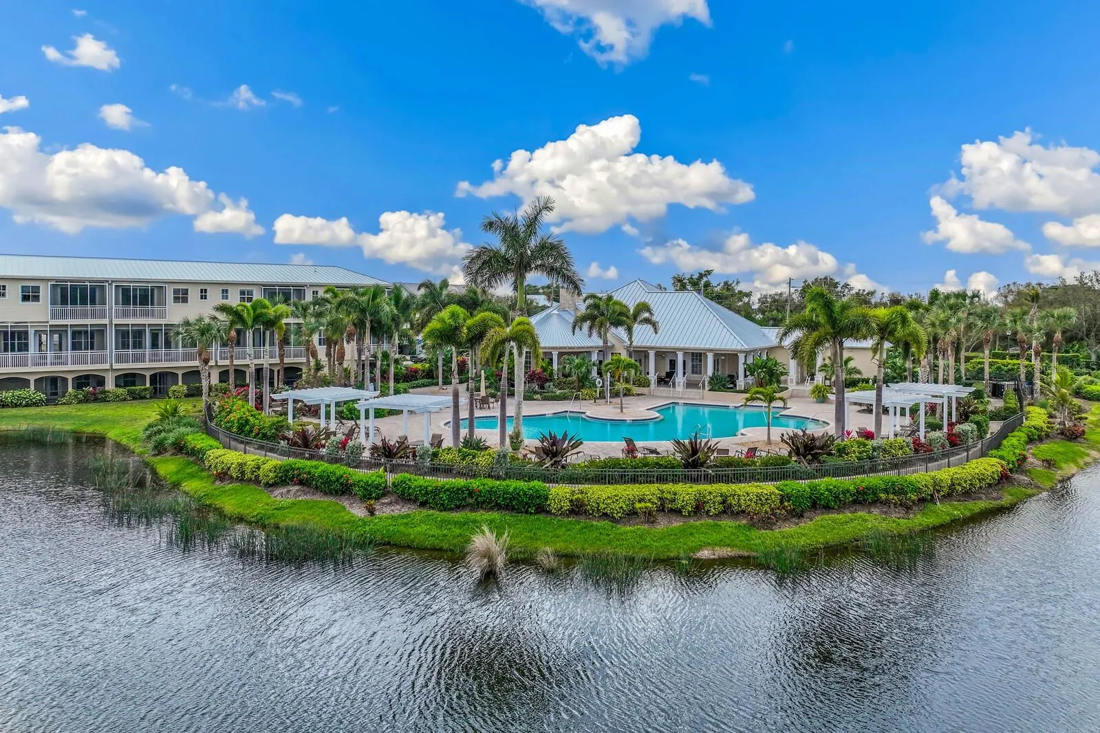 10430 CORAL LANDINGS LN #117, #117