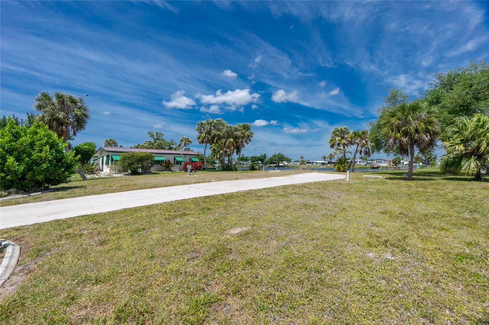 6371 FALCON DR