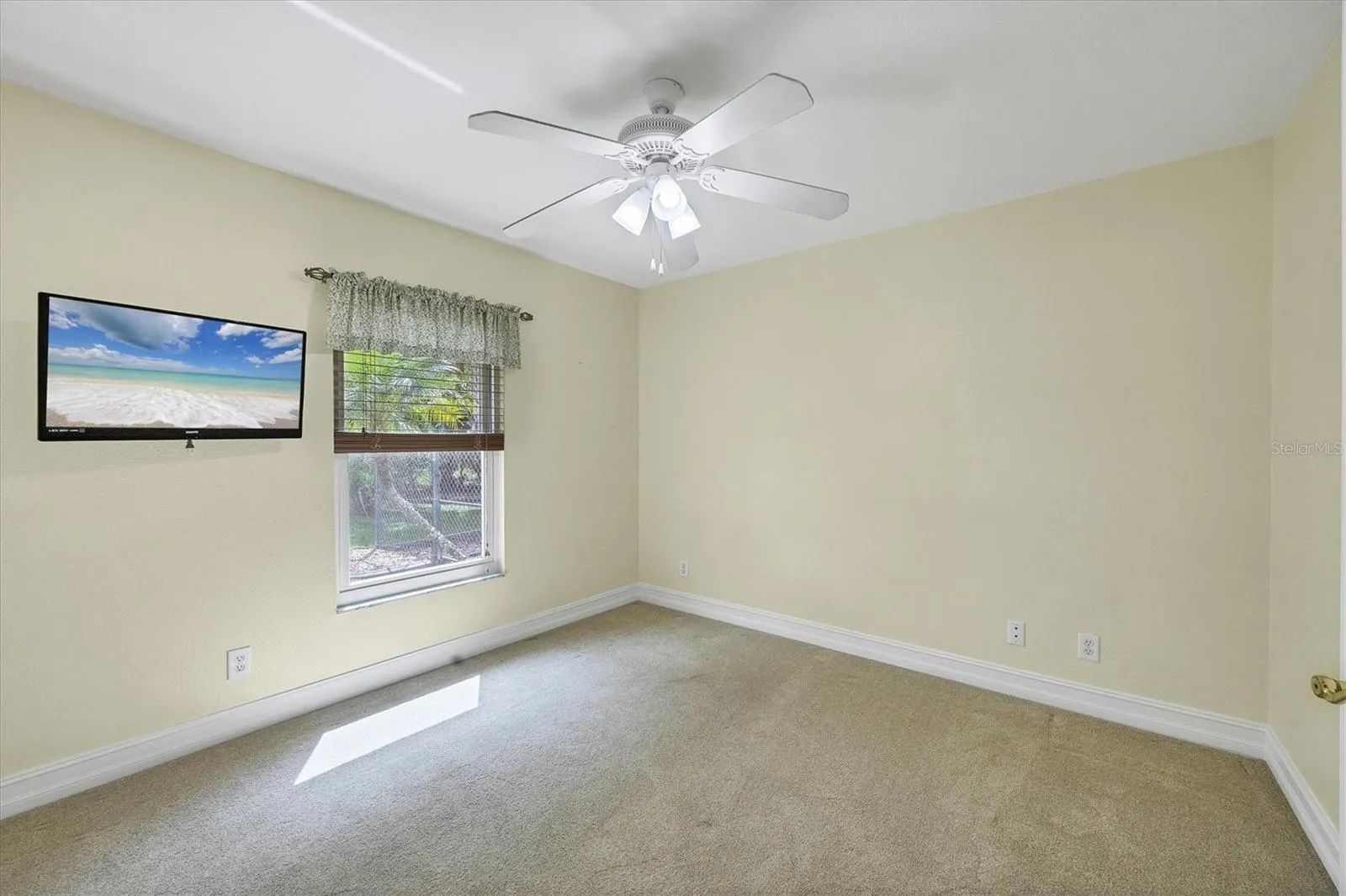 1469 FRANKLIN LN