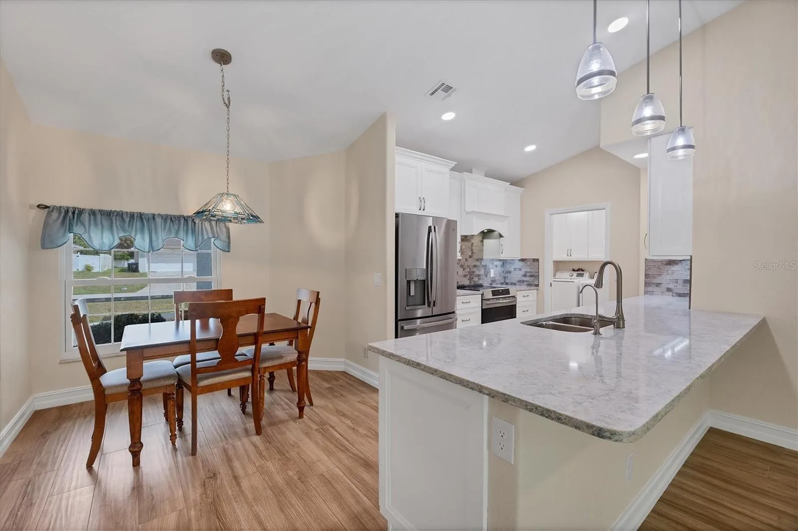 1469 FRANKLIN LN